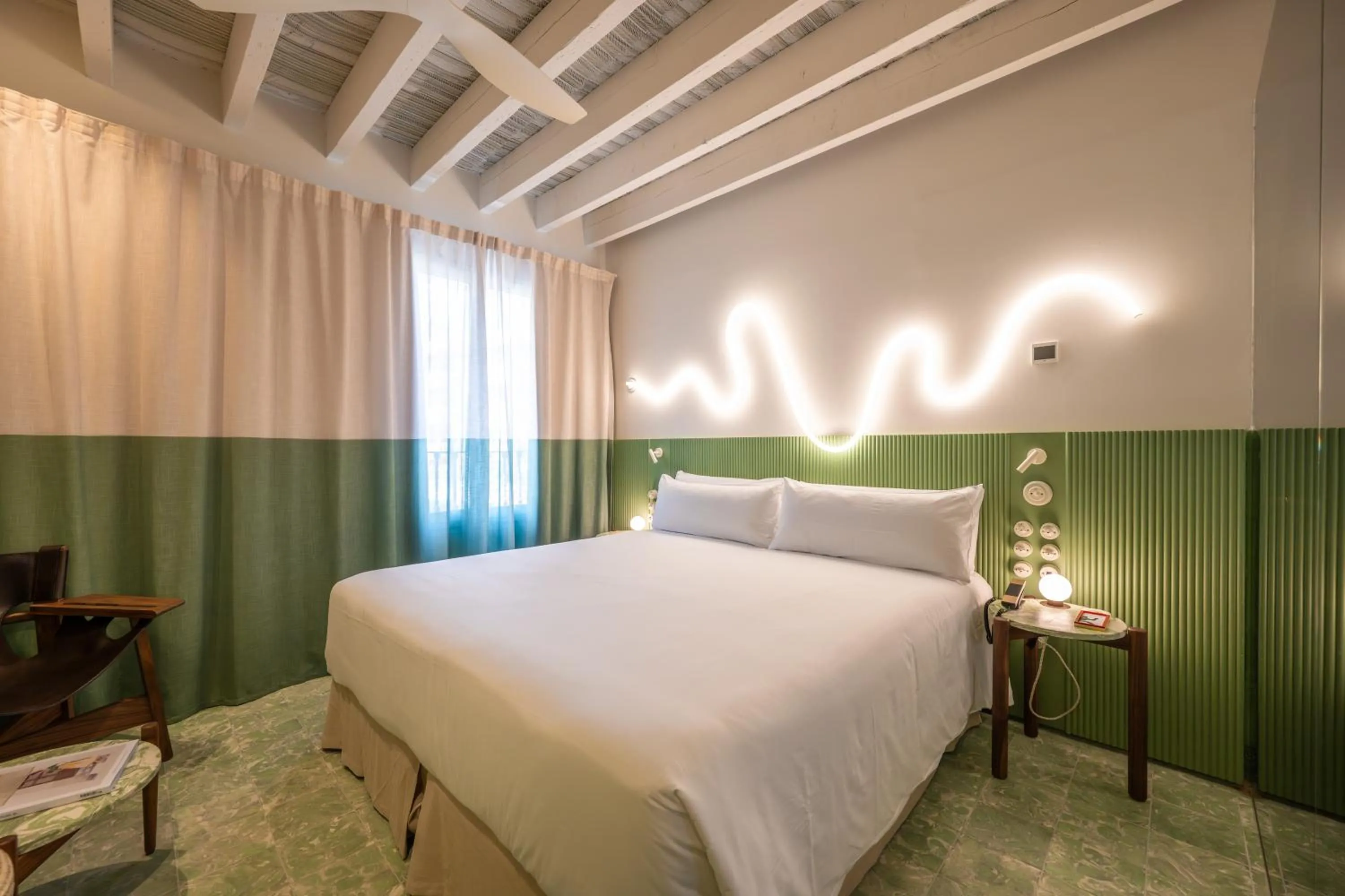 Bed in Terreno Barrio Hotel