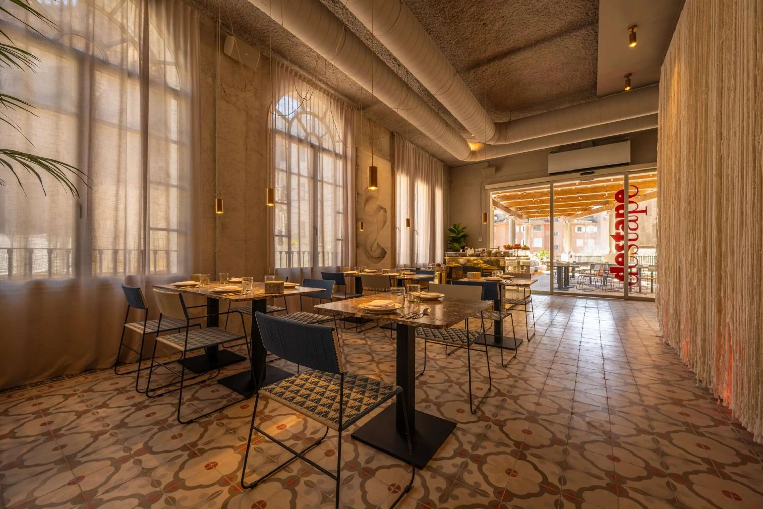 Restaurant/places to eat in Terreno Barrio Hotel