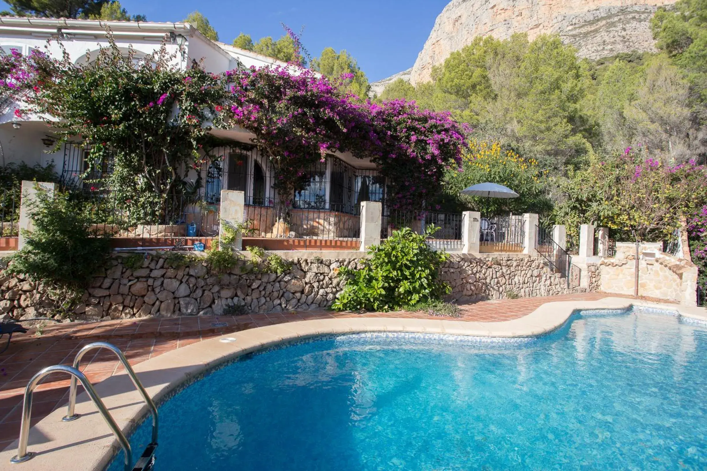 Casa Nana by Aguilarent Casa Nana by Aguilarent