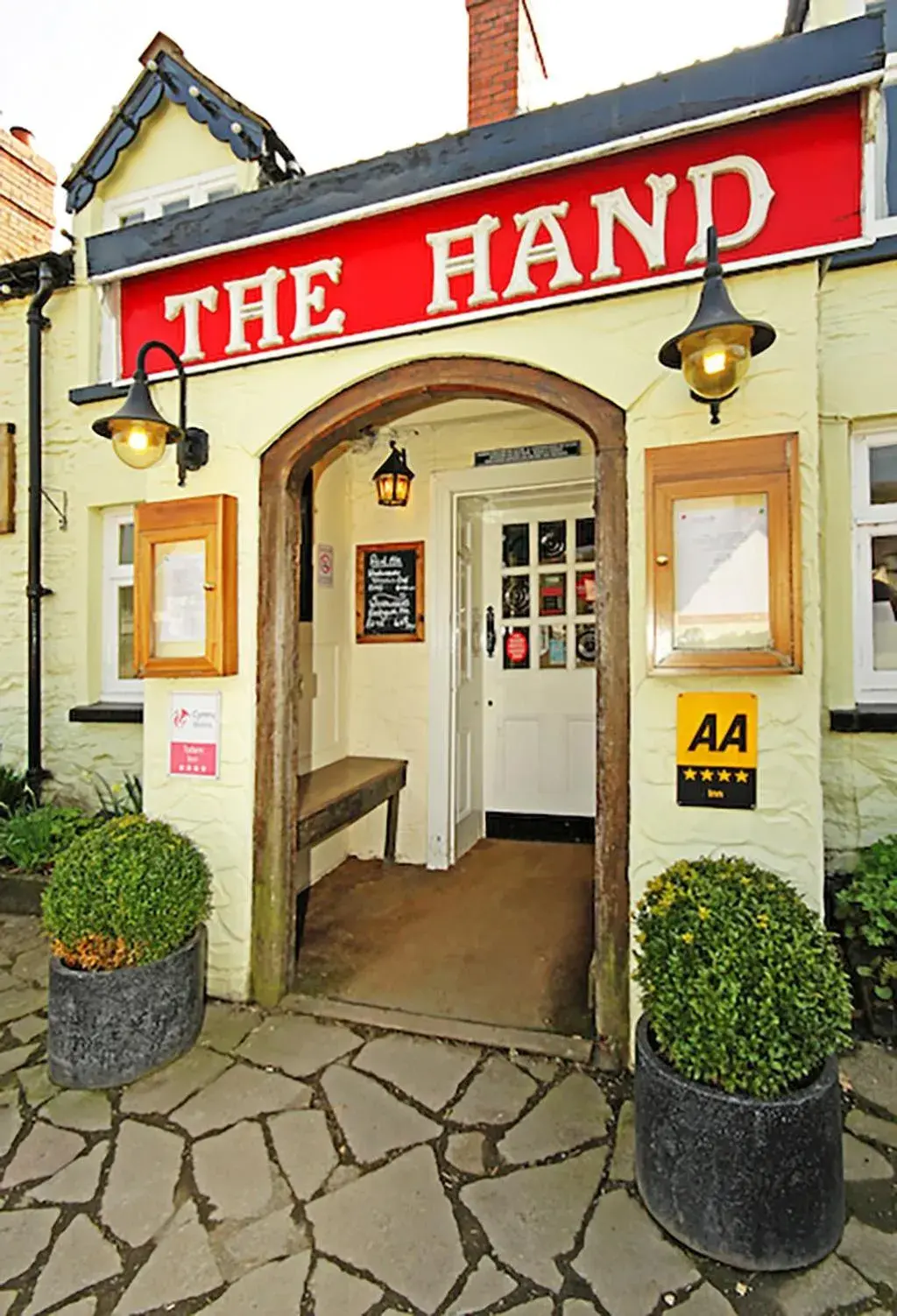 Facade/entrance in The Hand at Llanarmon Facade/entrance in The Hand at Llanarmon