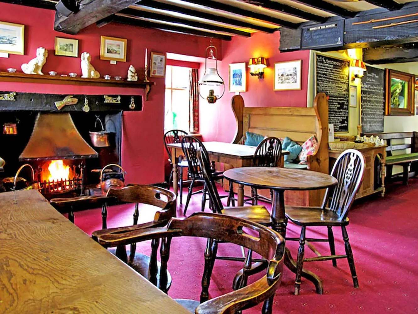 Restaurant/places to eat in The Hand at Llanarmon