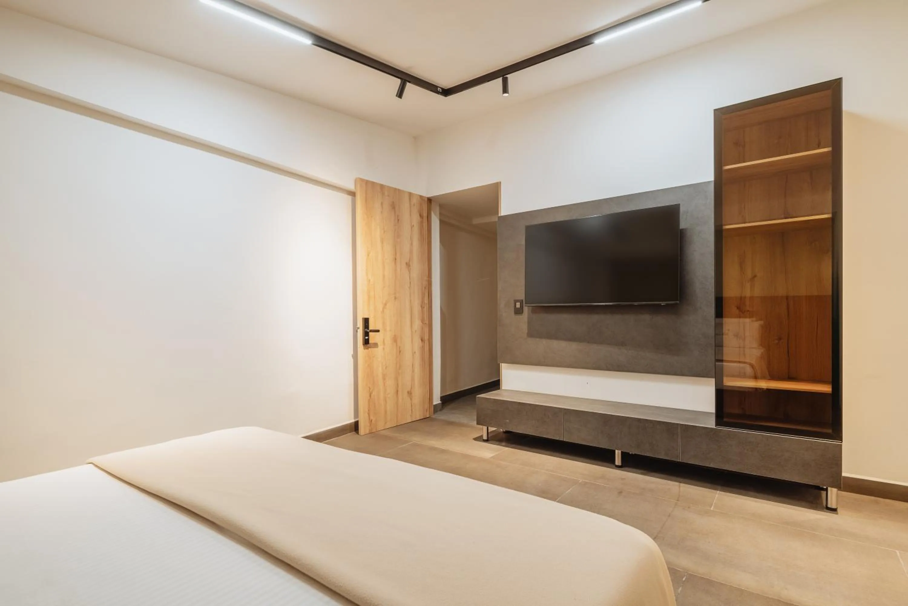 TV and multimedia, Bed in Green House Hotel