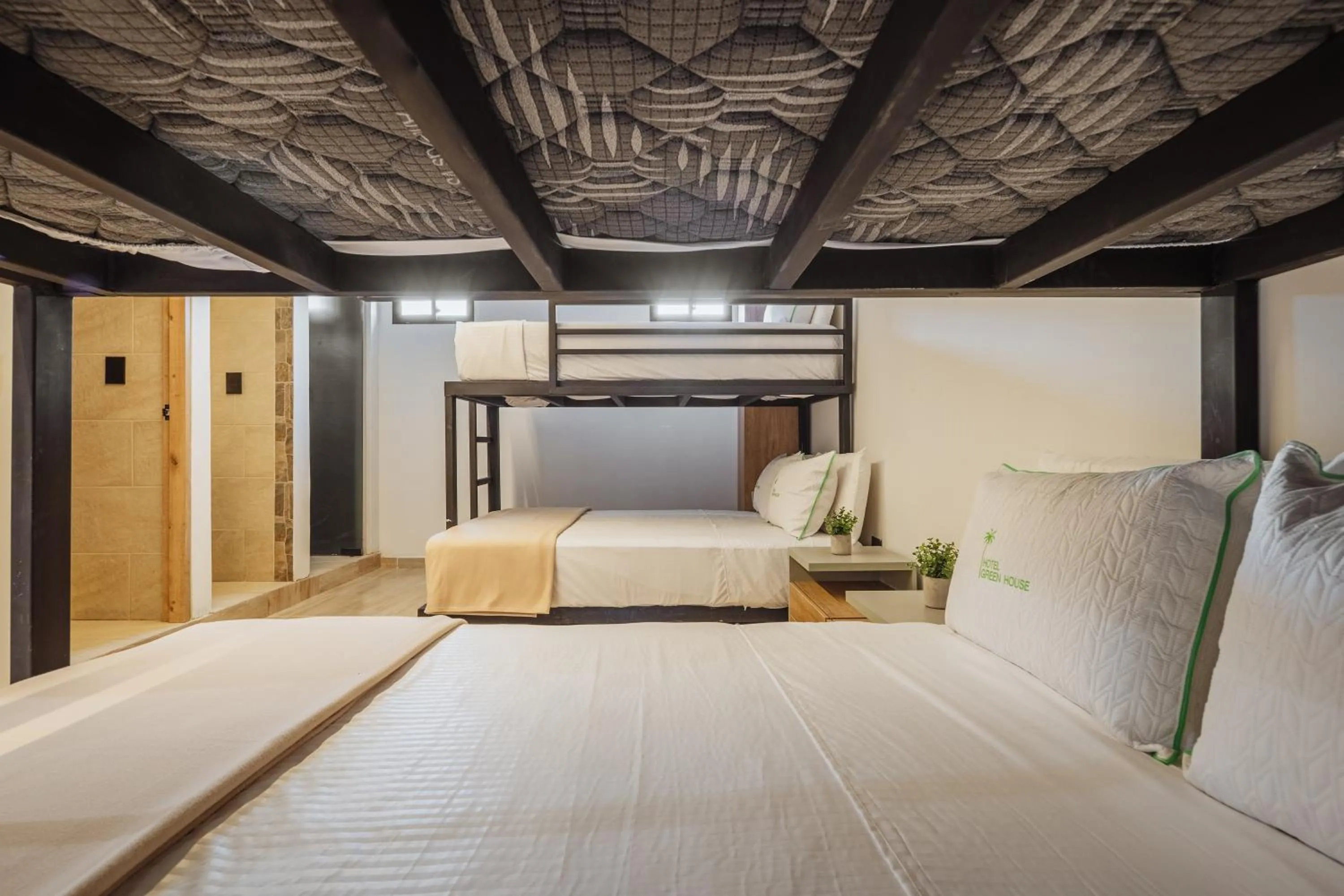 bunk bed, Bed in Green House Hotel