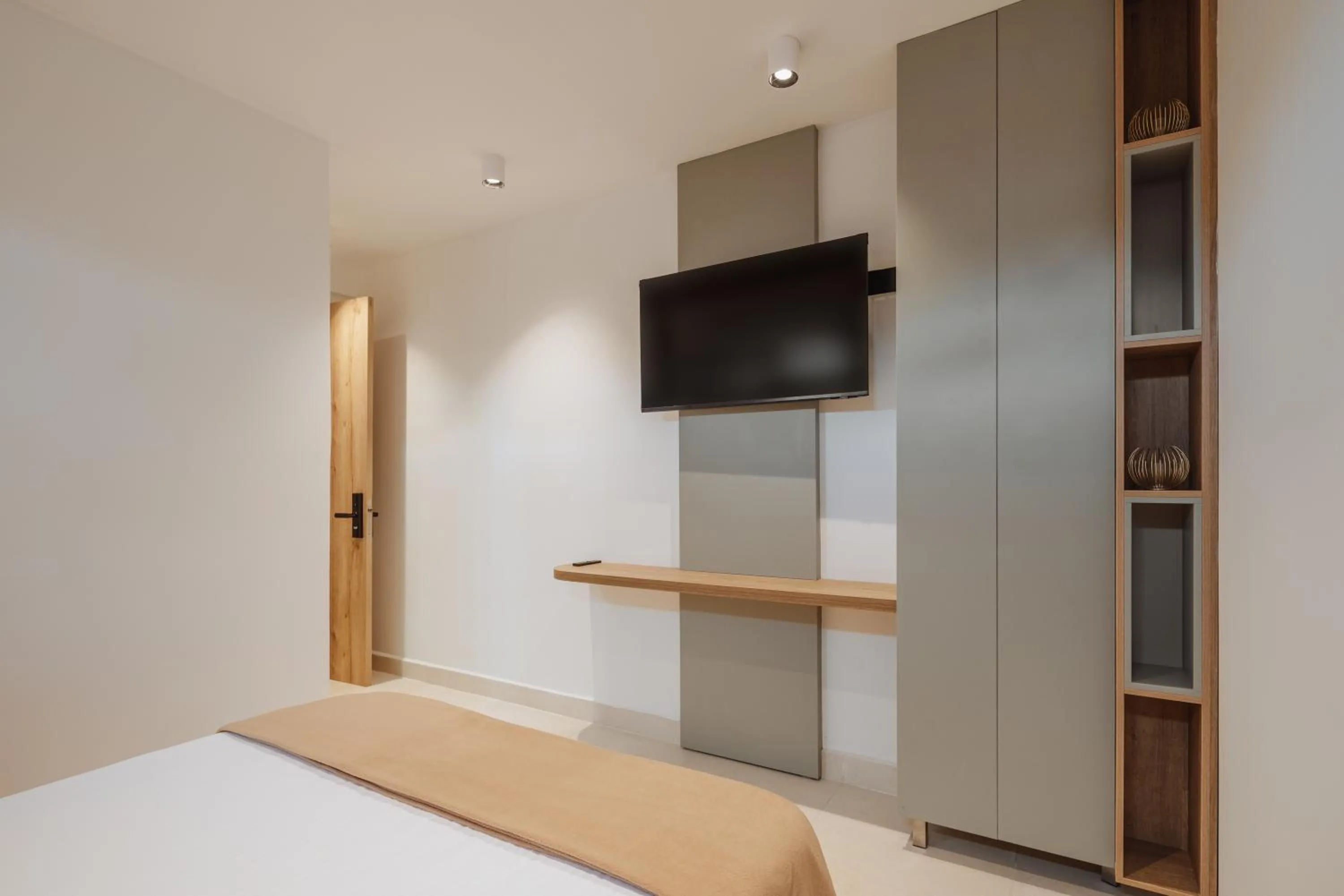 TV and multimedia, Bed in Green House Hotel