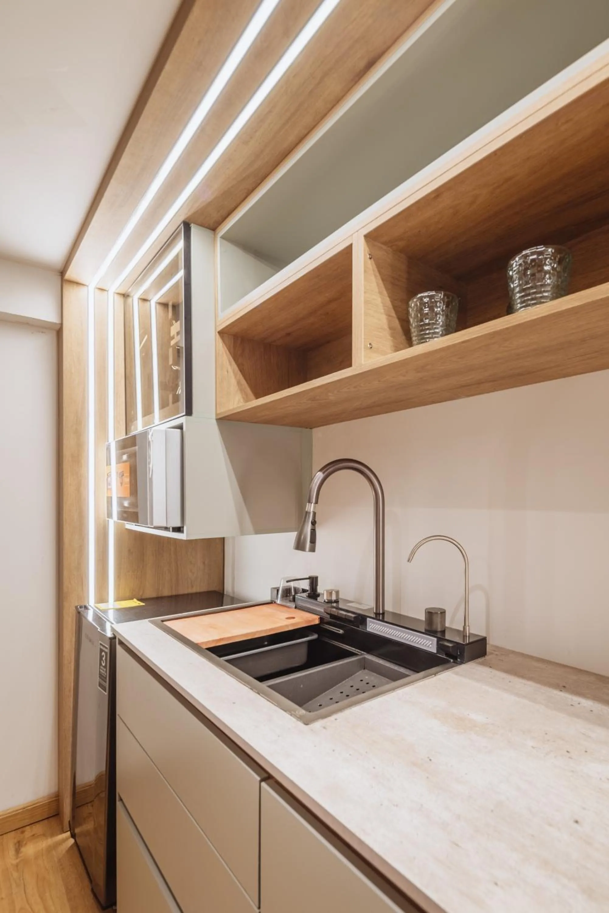 Kitchen or kitchenette in Green House Hotel