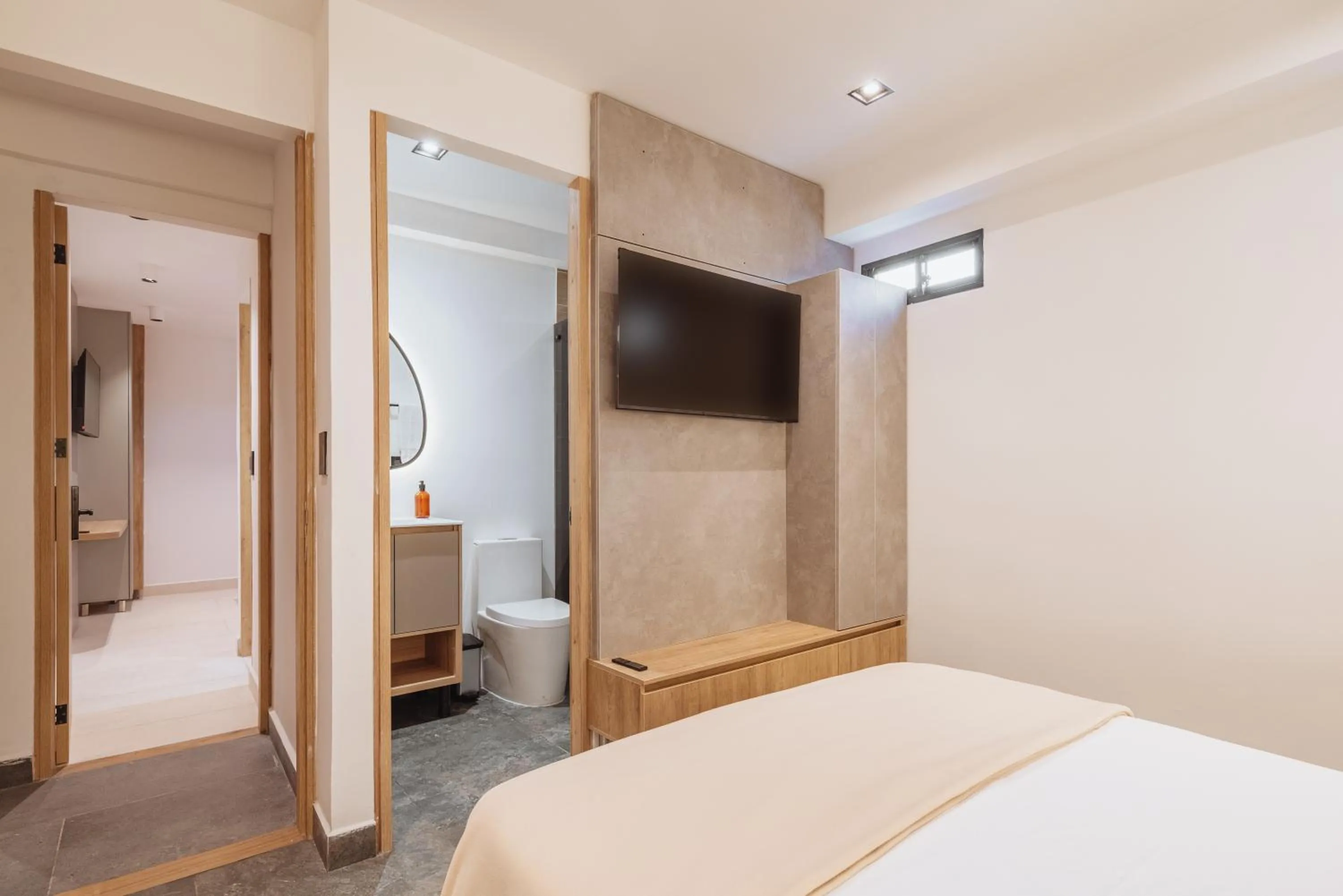 Photo of the whole room, Bed in Green House Hotel
