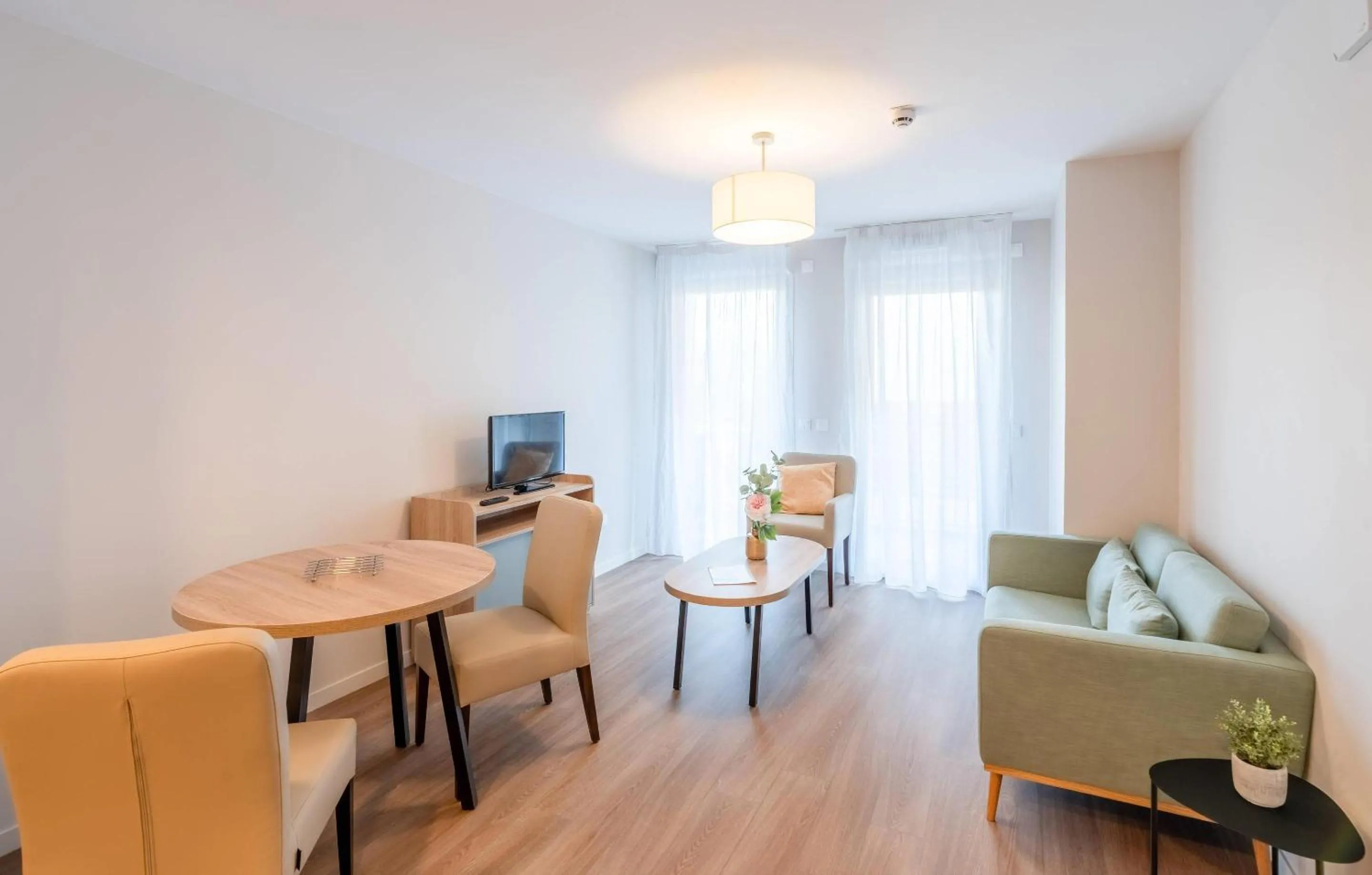 One Bedroom Apartment  in Quality Aparthotel Moissy-Cramayel