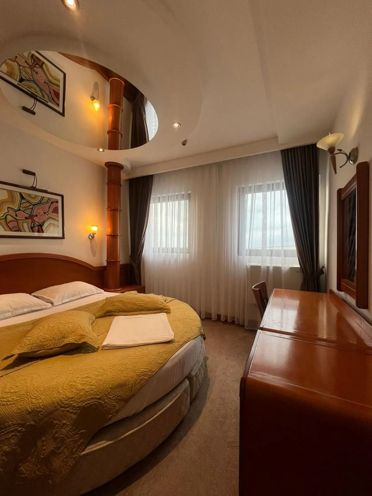 Bed in Hotel Princi i Arberit