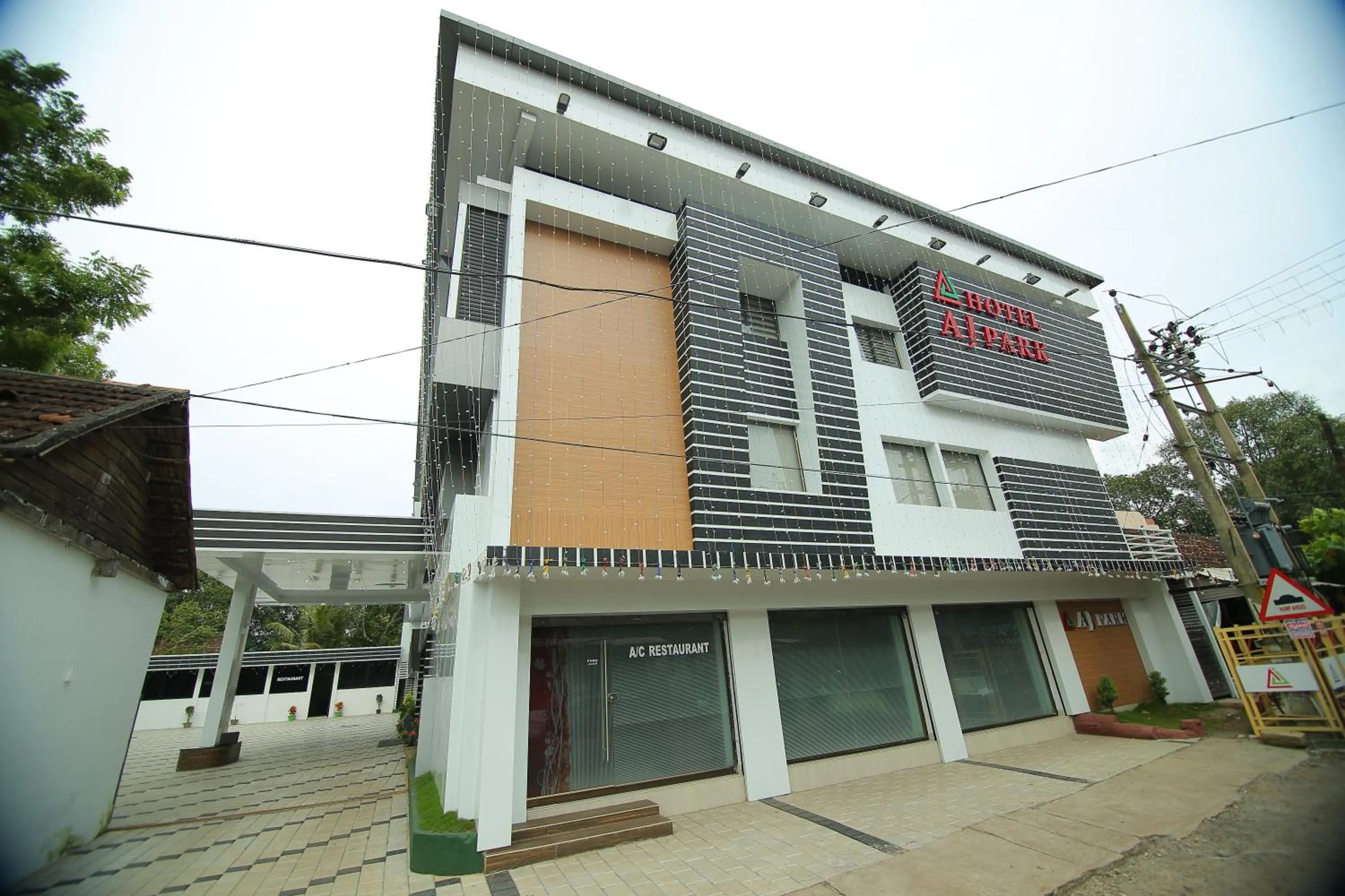 Facade/entrance in Hotel A J Park