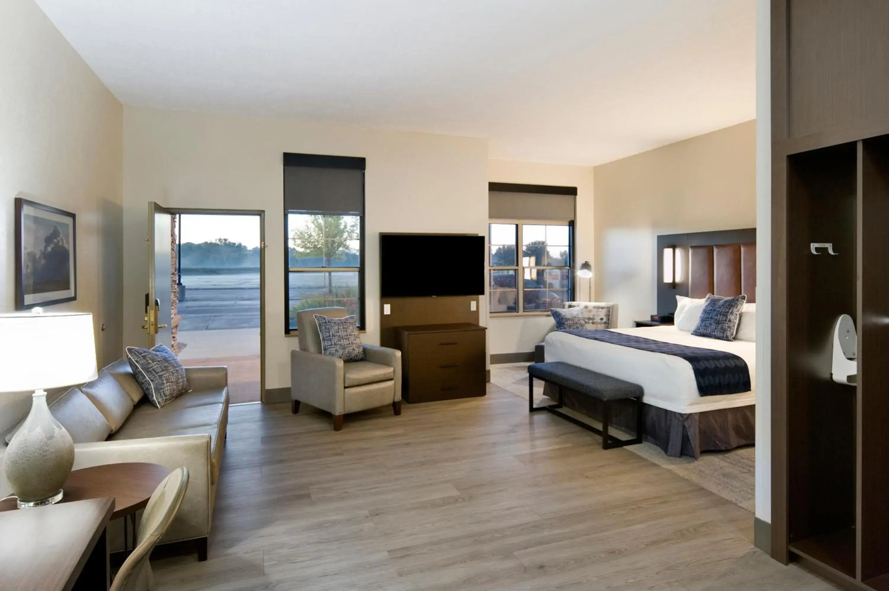 Executive Suite in ClubHouse Hotel Sioux Falls Executive Suite in ClubHouse Hotel Sioux Falls