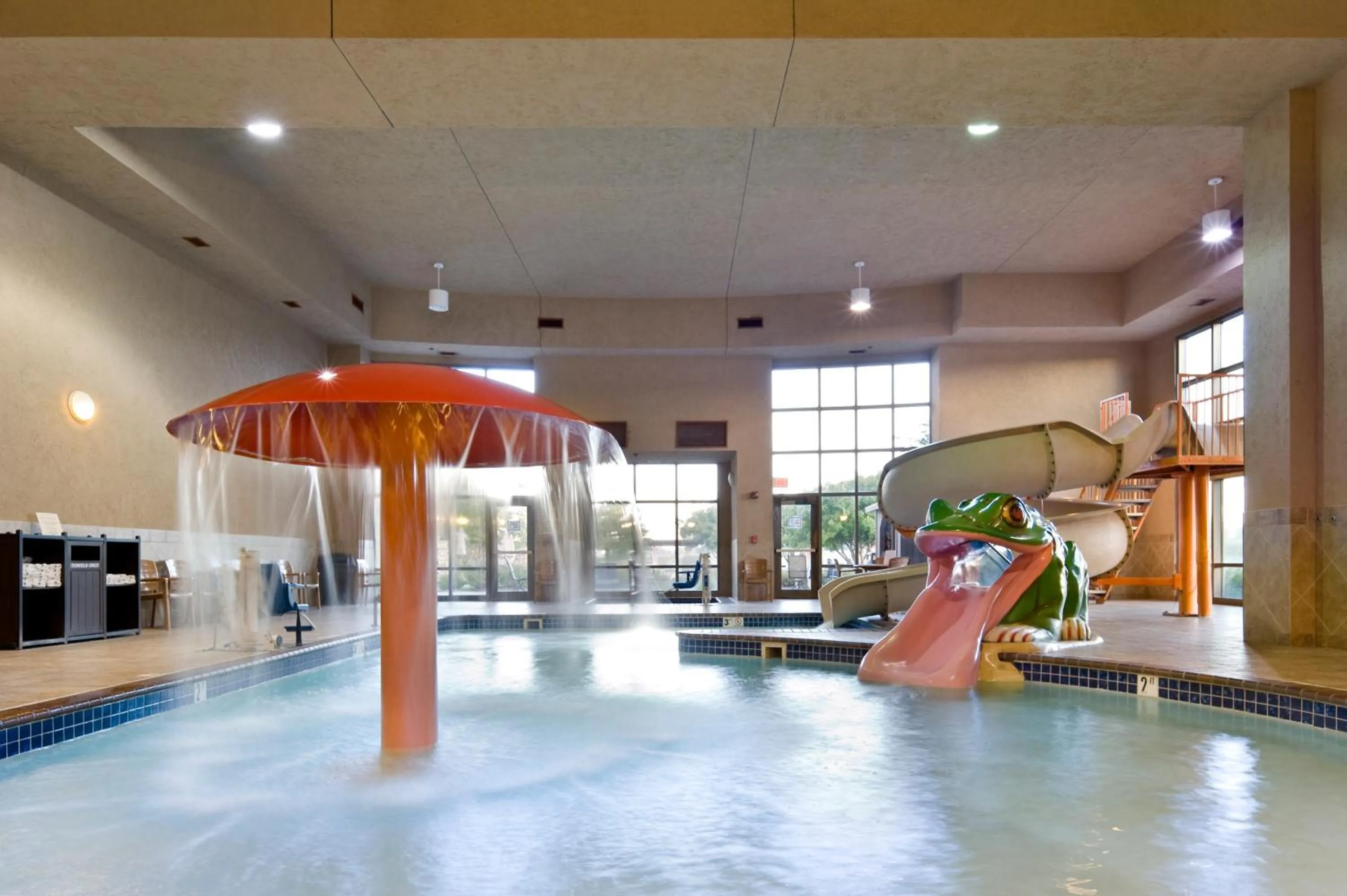 Pool view in ClubHouse Hotel Sioux Falls