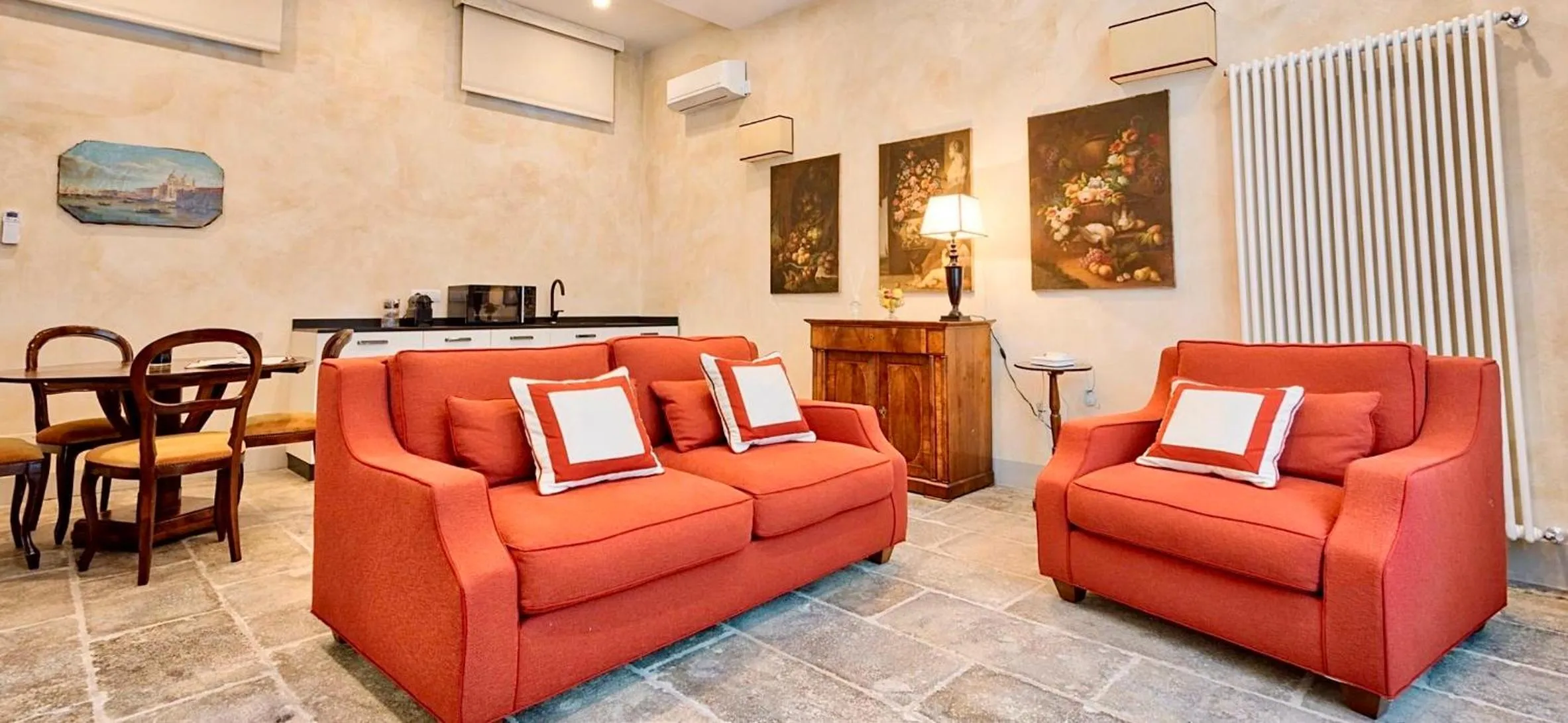 Living room in Palazzo Mantua Benavides Suites & Apartments