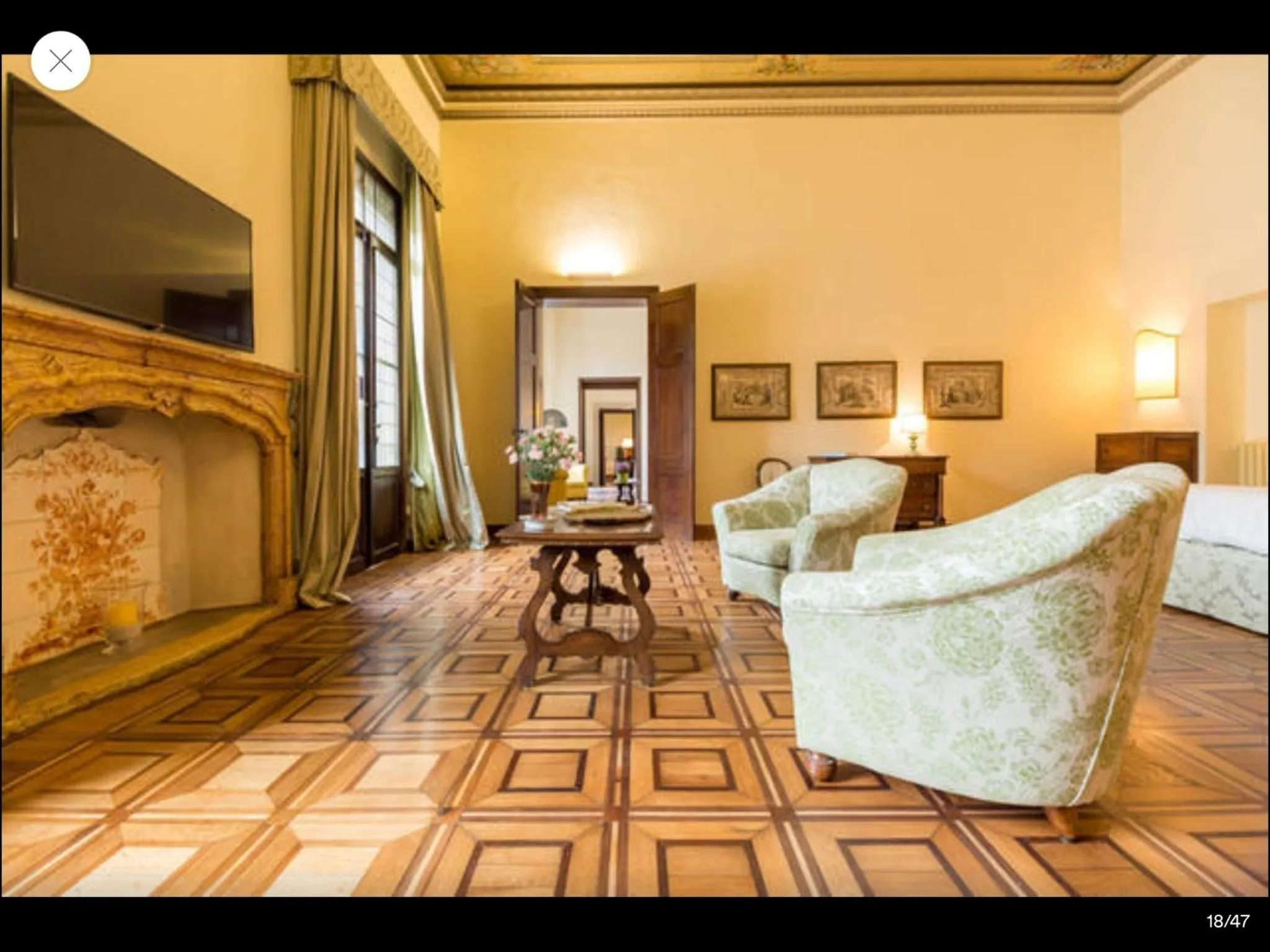Decorative detail in Palazzo Mantua Benavides Suites & Apartments