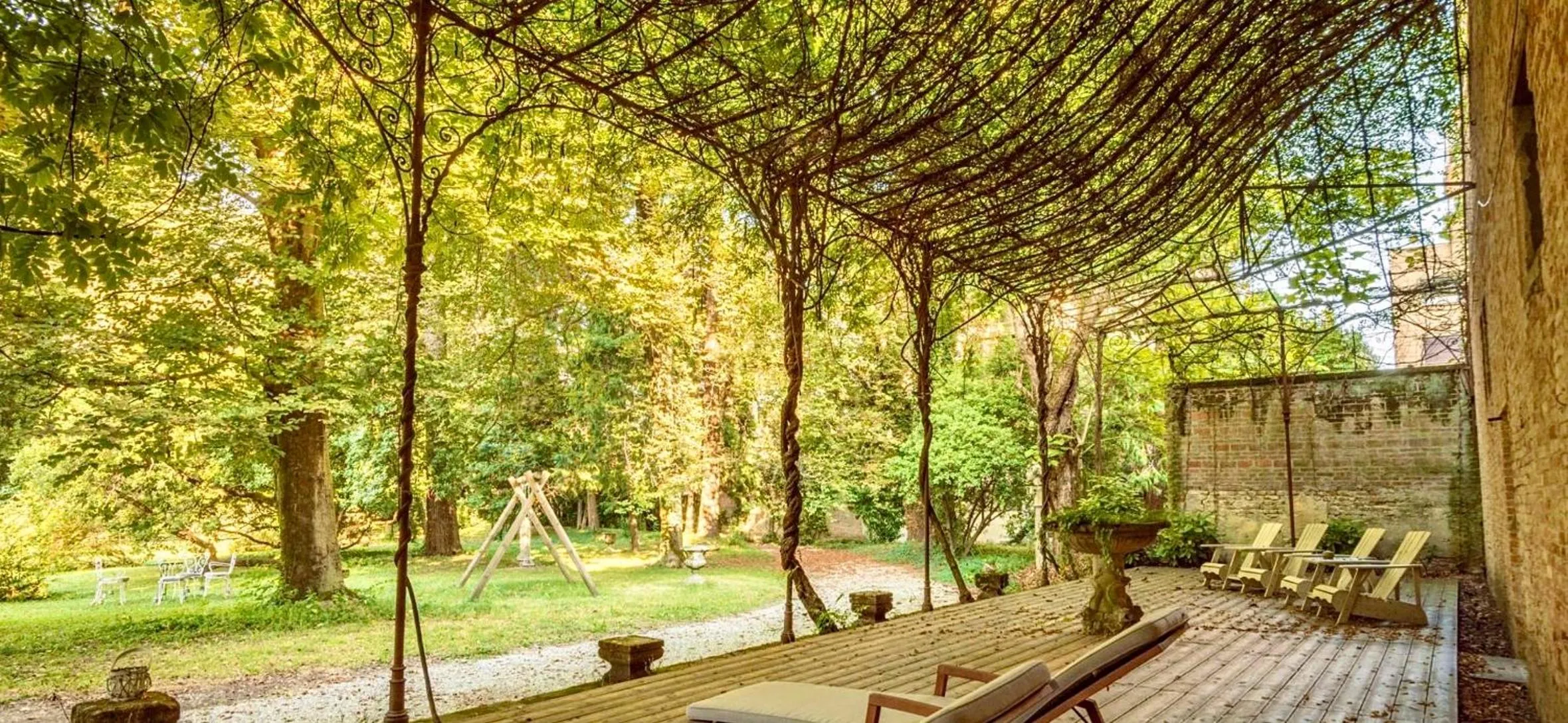 Garden in Palazzo Mantua Benavides Suites & Apartments