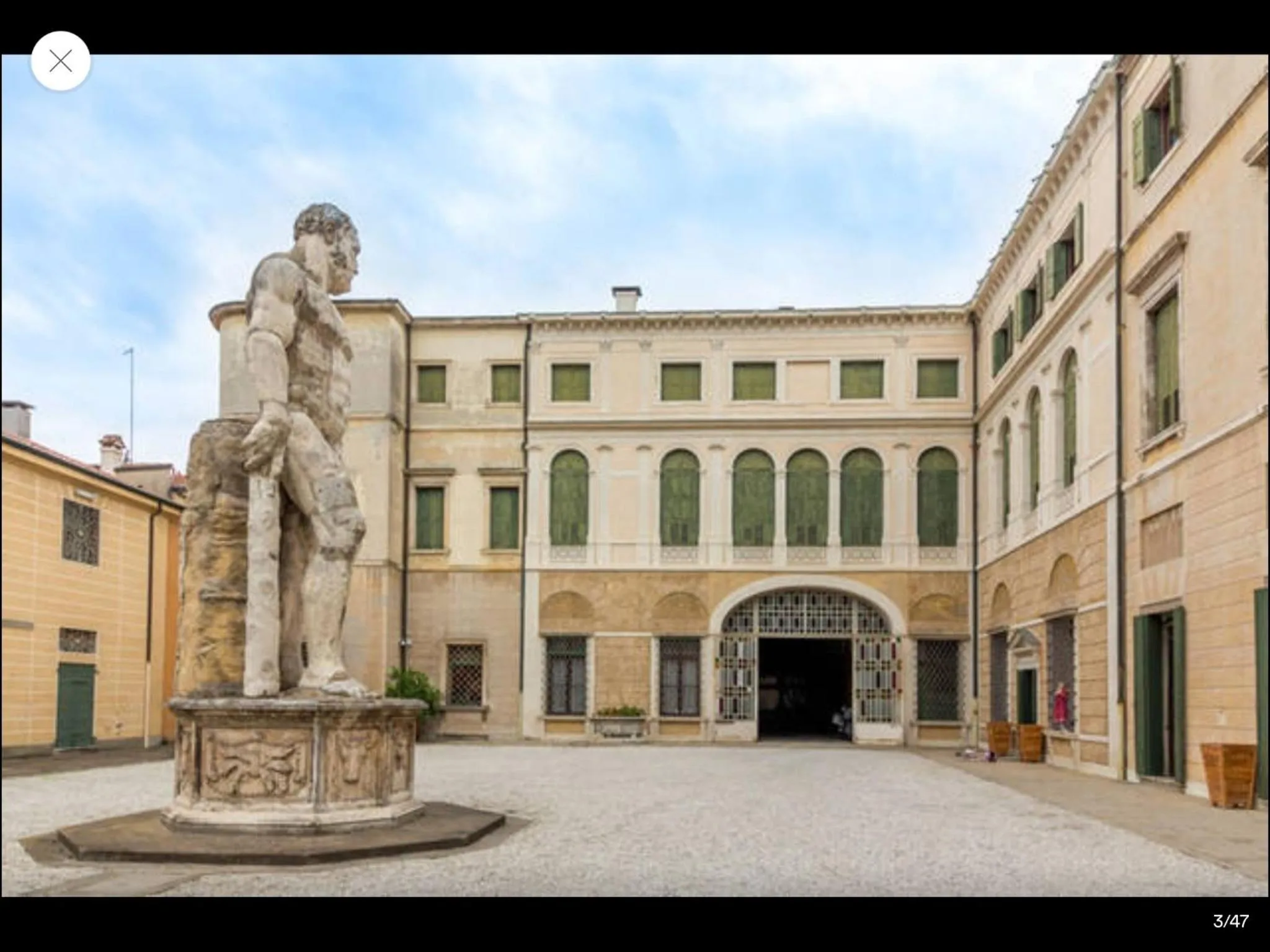 Facade/entrance in Palazzo Mantua Benavides Suites & Apartments