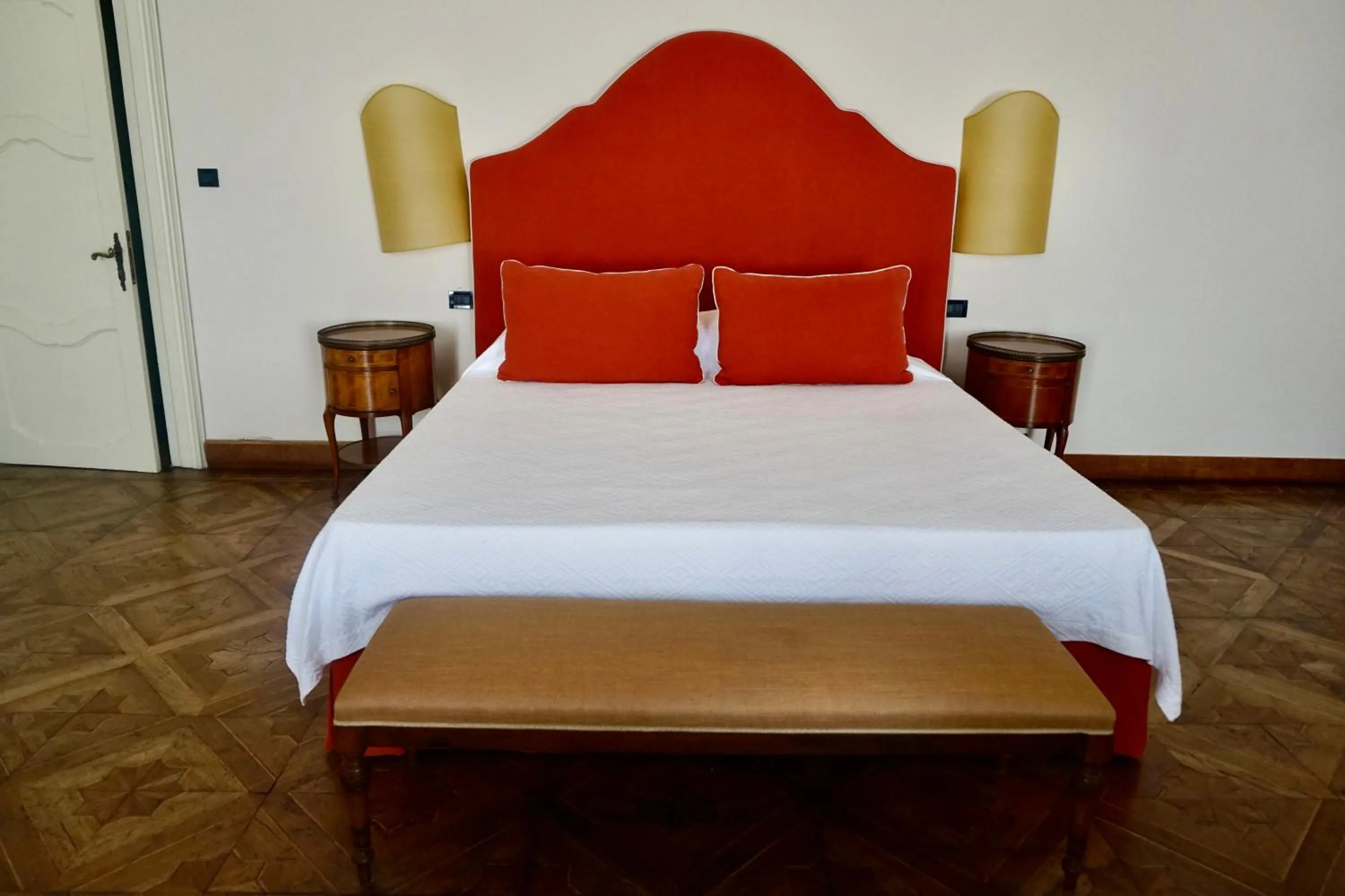 Bed in Palazzo Mantua Benavides Suites & Apartments