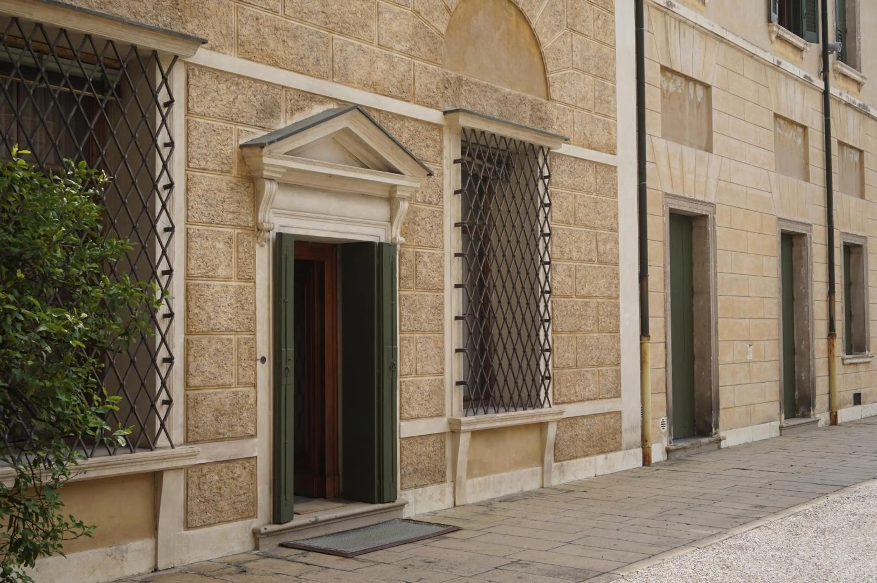 Palazzo Mantua Benavides Suites & Apartments