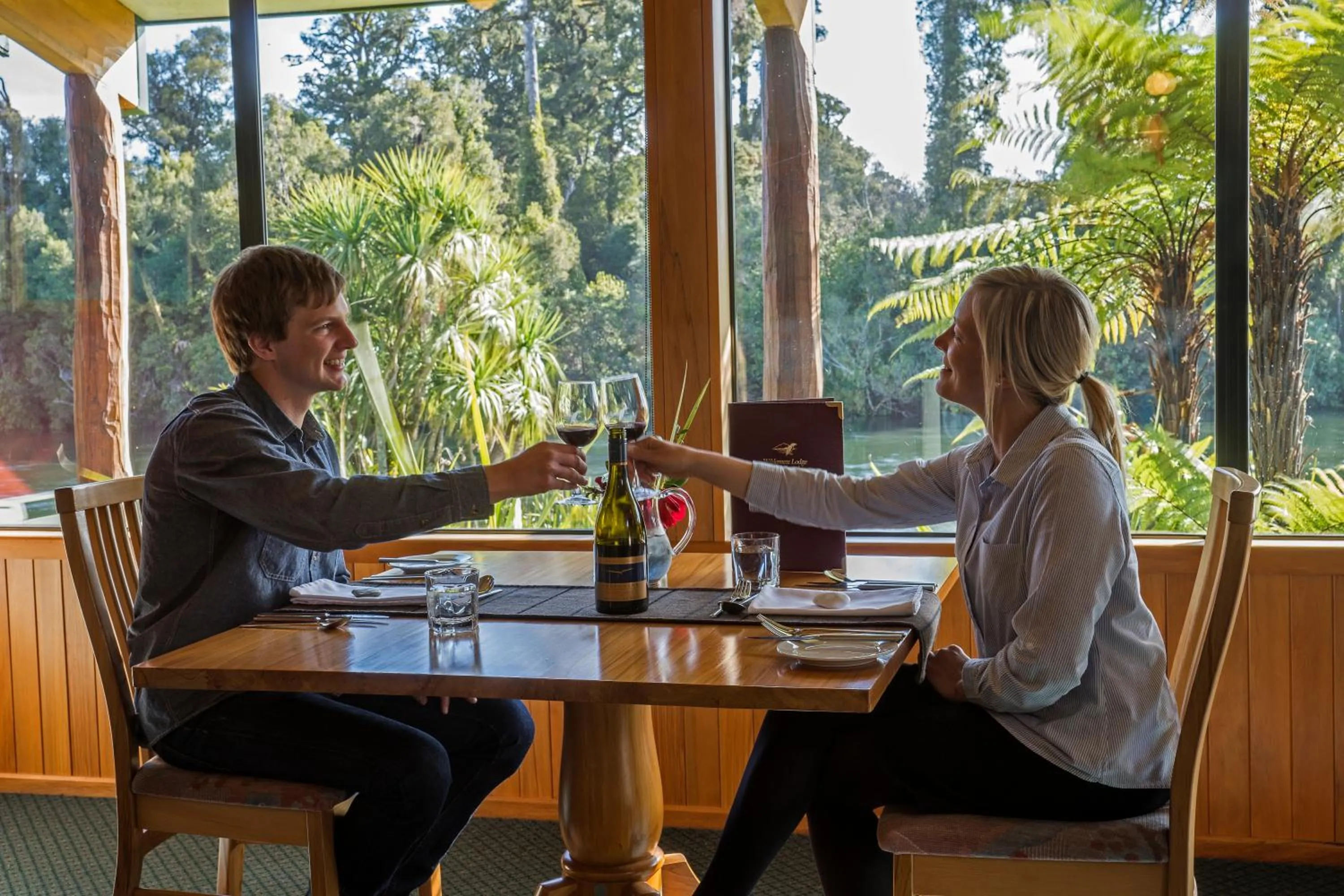 Wilderness Lodge Lake Moeraki
