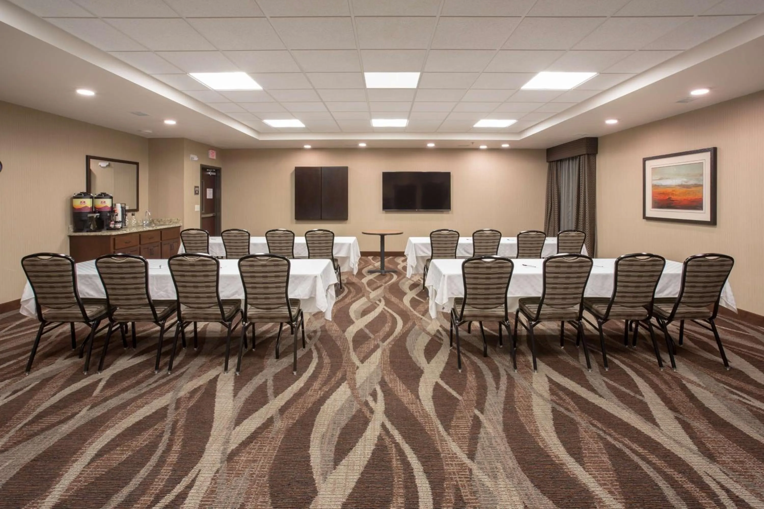 Meeting/conference room in Best Western Plus Lincoln Inn & Suites