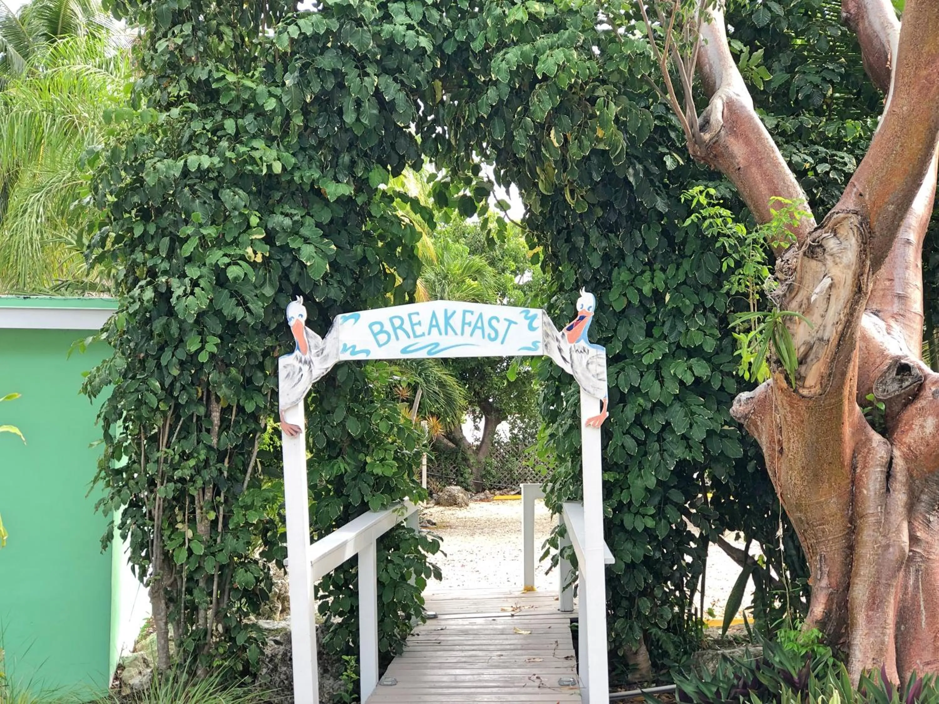 Facade/entrance in The Pelican Key Largo Cottages