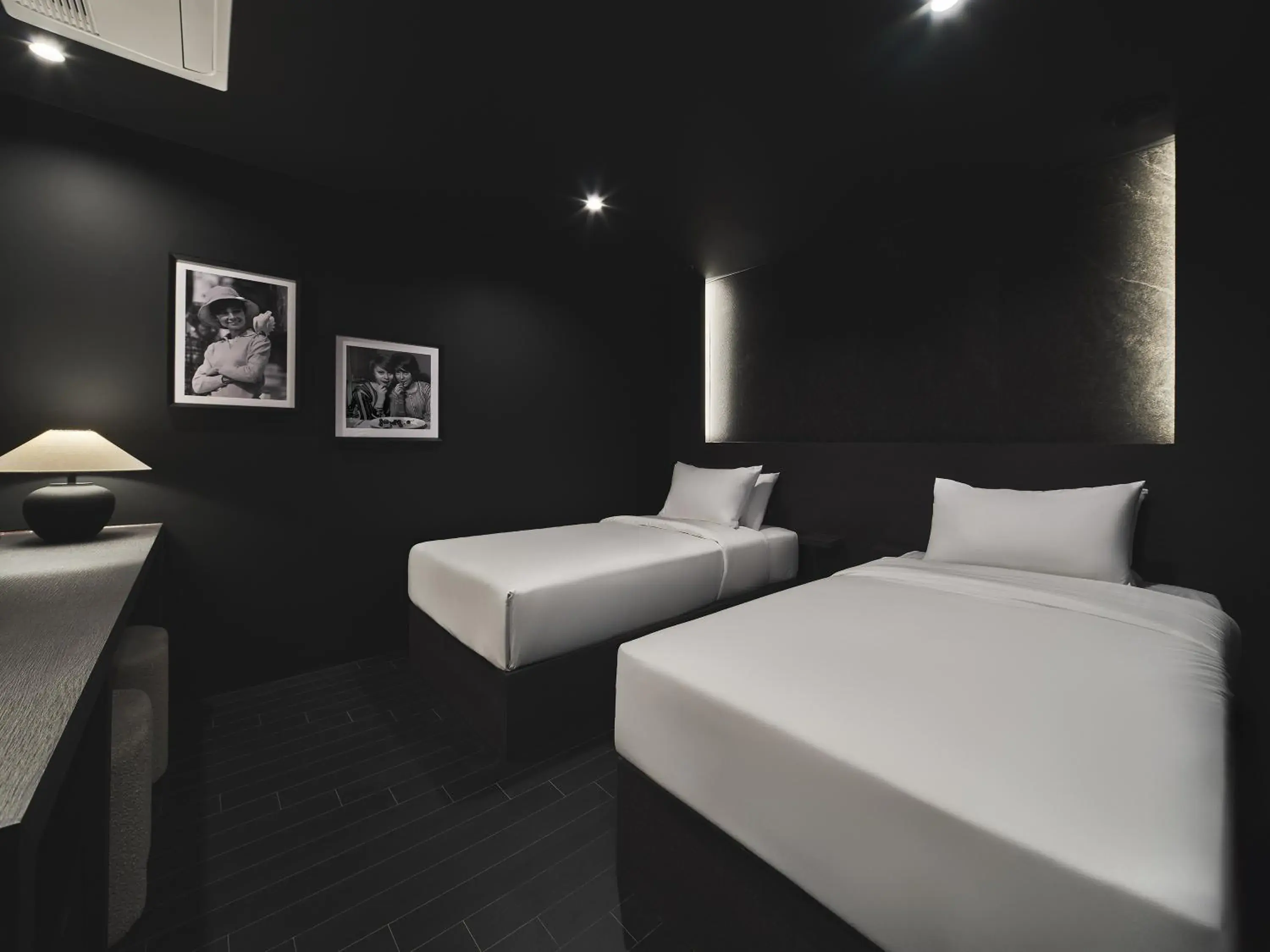 Superior Double Room Jaccuzzi in Guwol Hotel Jongno Ikseon Superior Double Room Jaccuzzi in Guwol Hotel Jongno Ikseon