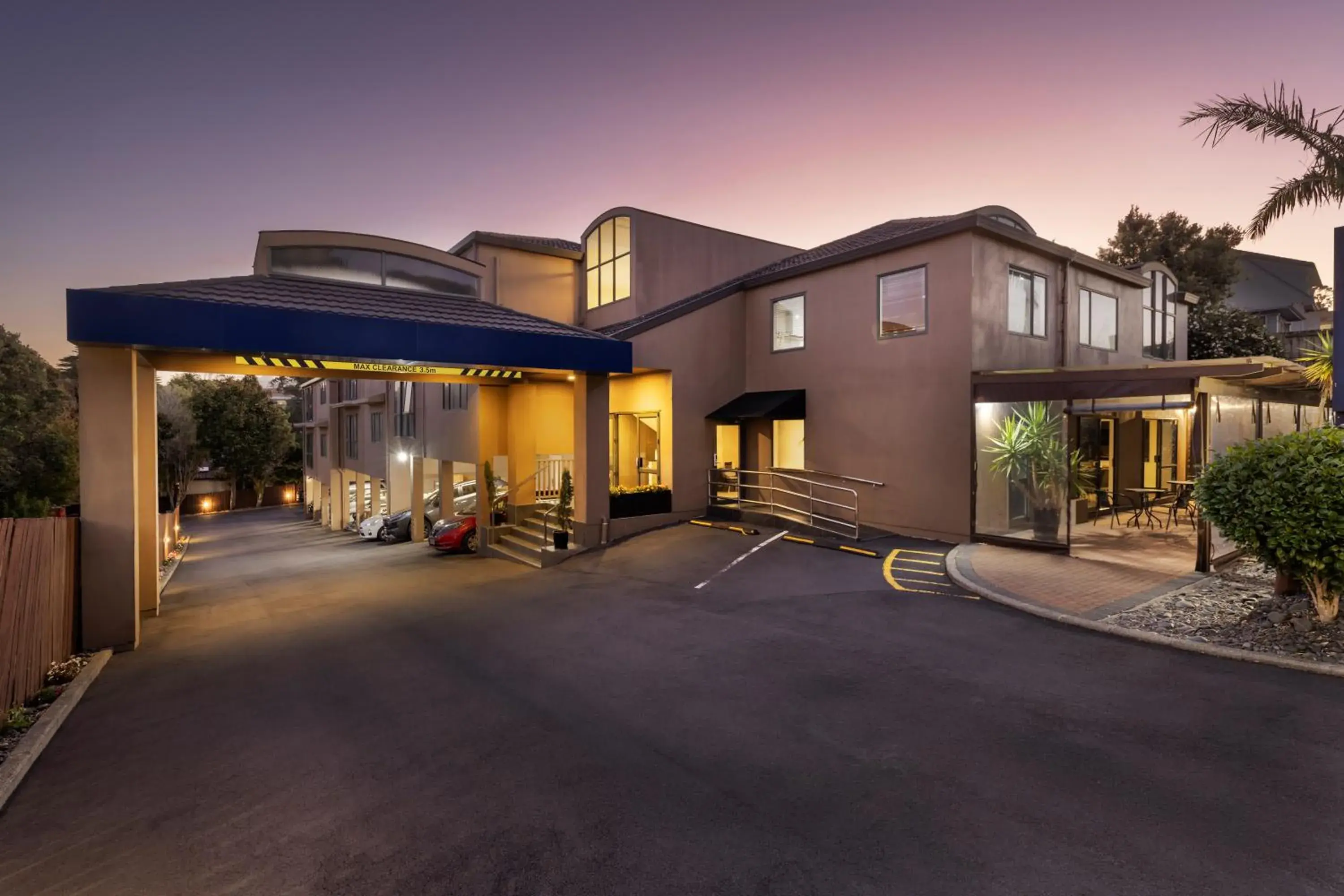 Property building in Edit Auckland Greenlane Property building in Edit Auckland Greenlane