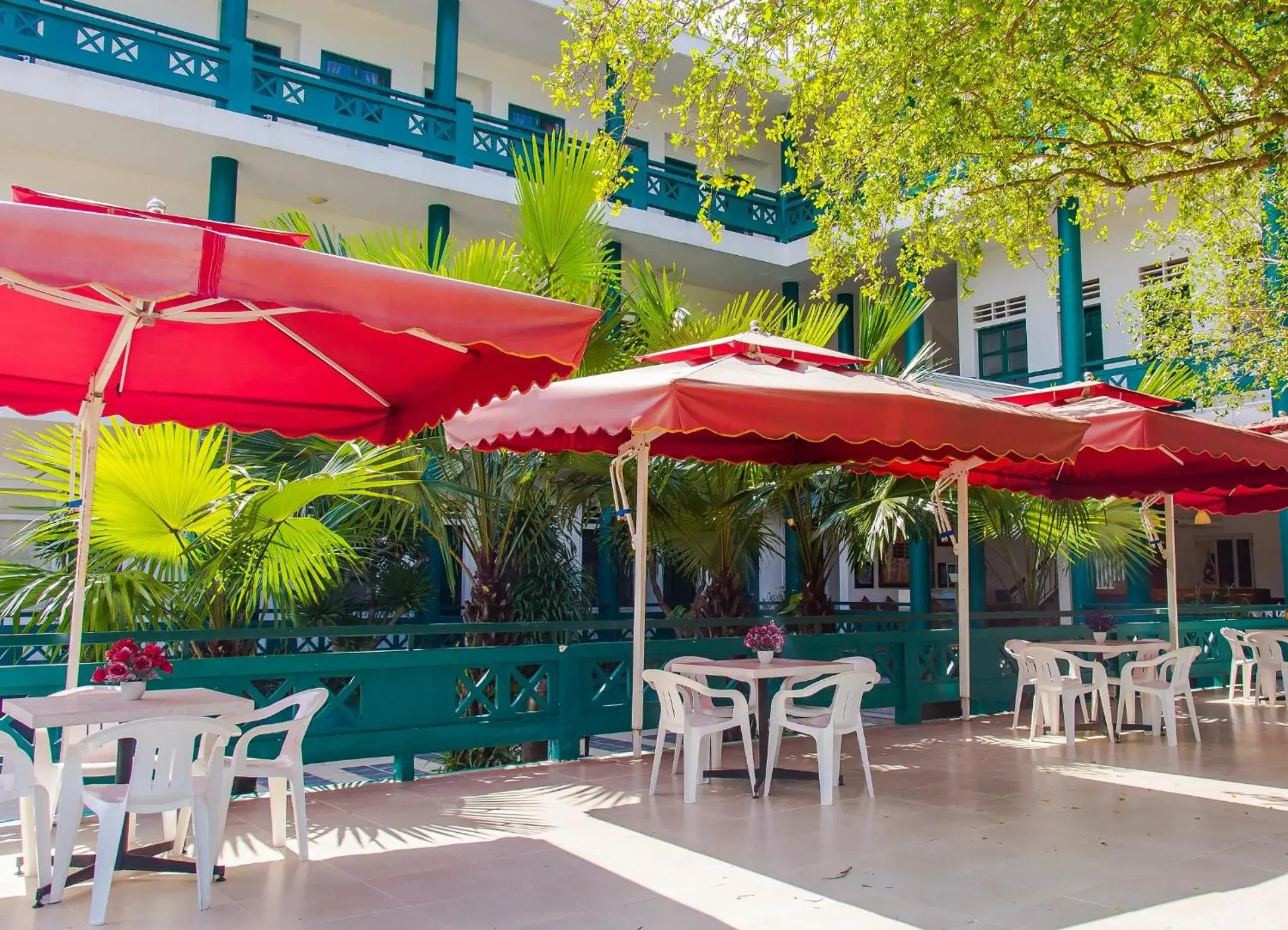 Property building in Sai Gon Phong Nha Hotel Property building in Sai Gon Phong Nha Hotel