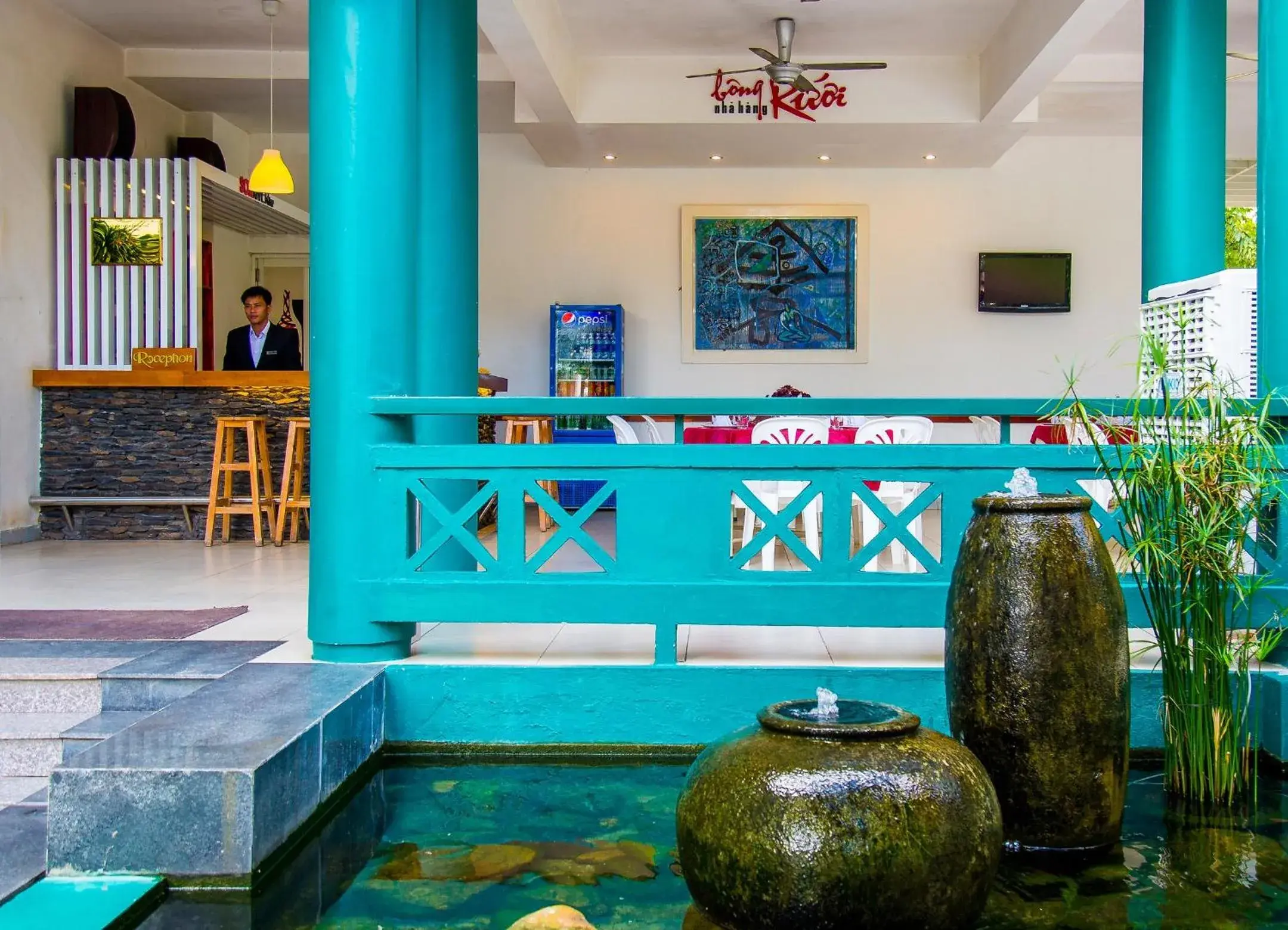 Restaurant/places to eat in Sai Gon Phong Nha Hotel Restaurant/places to eat in Sai Gon Phong Nha Hotel