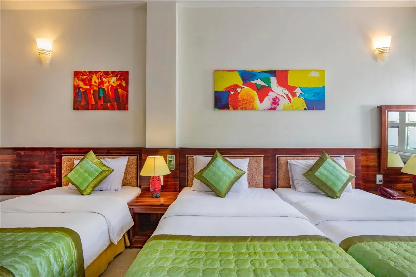 Bed in Sai Gon Phong Nha Hotel