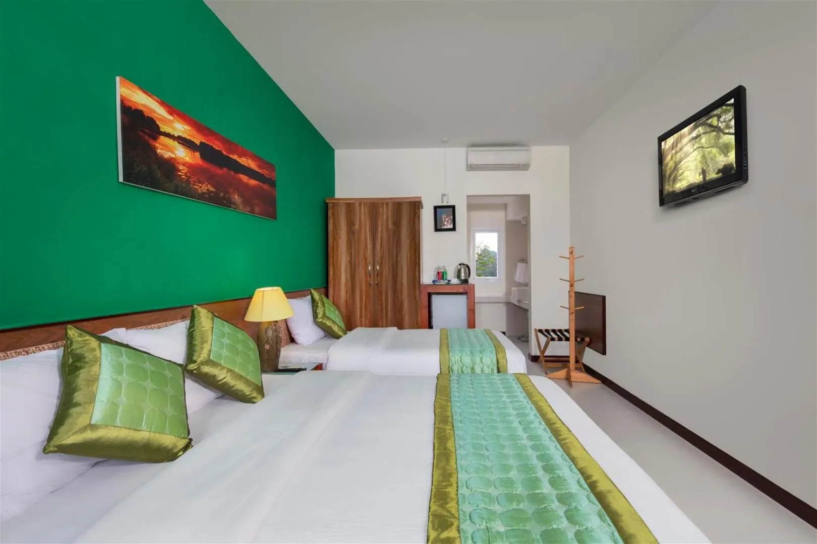 Bed in Sai Gon Phong Nha Hotel