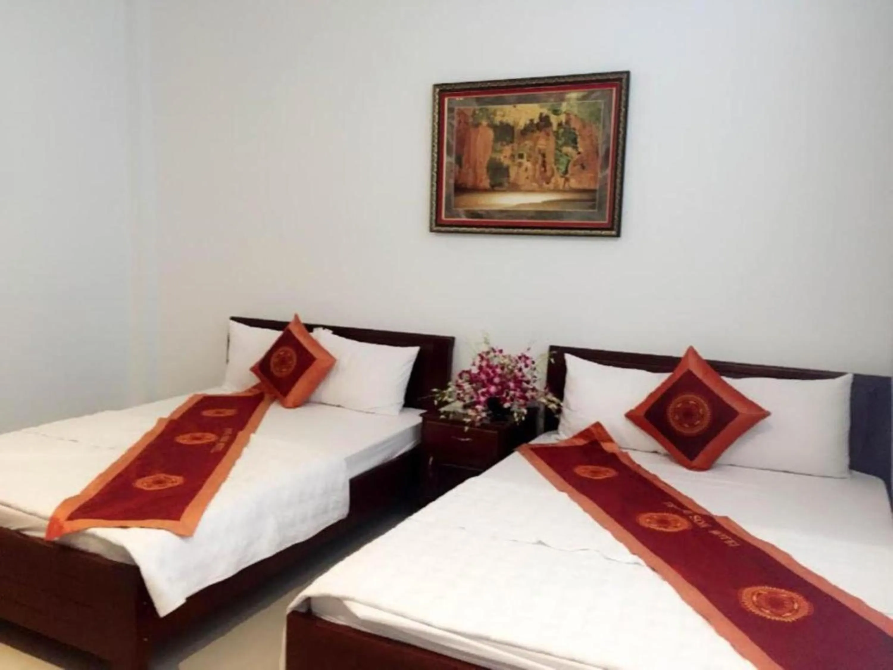 Bedroom, Bed in Tan Truong Son Hotel