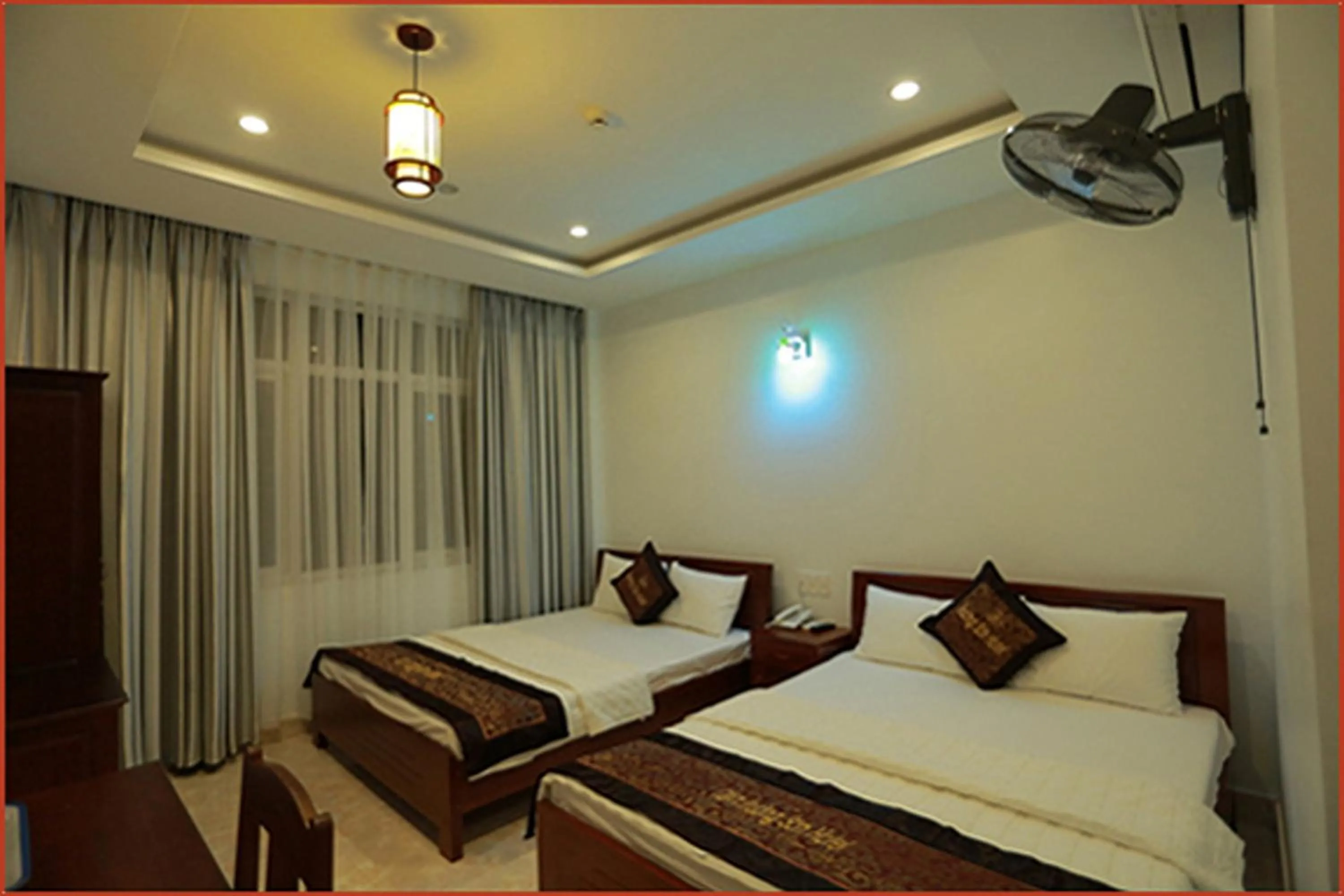 Bedroom, Bed in Tan Truong Son Hotel