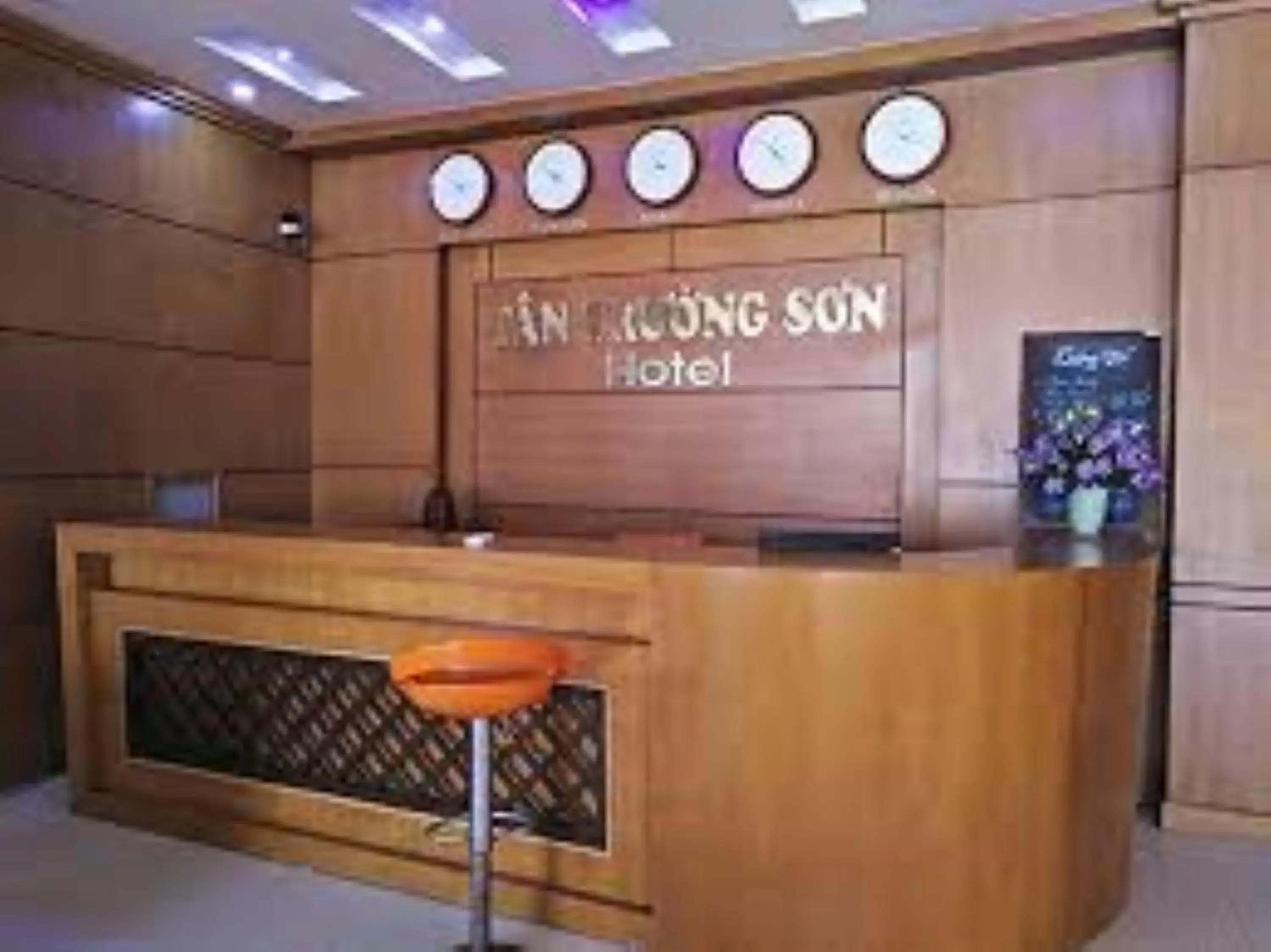 Lobby or reception in Tan Truong Son Hotel Lobby or reception in Tan Truong Son Hotel