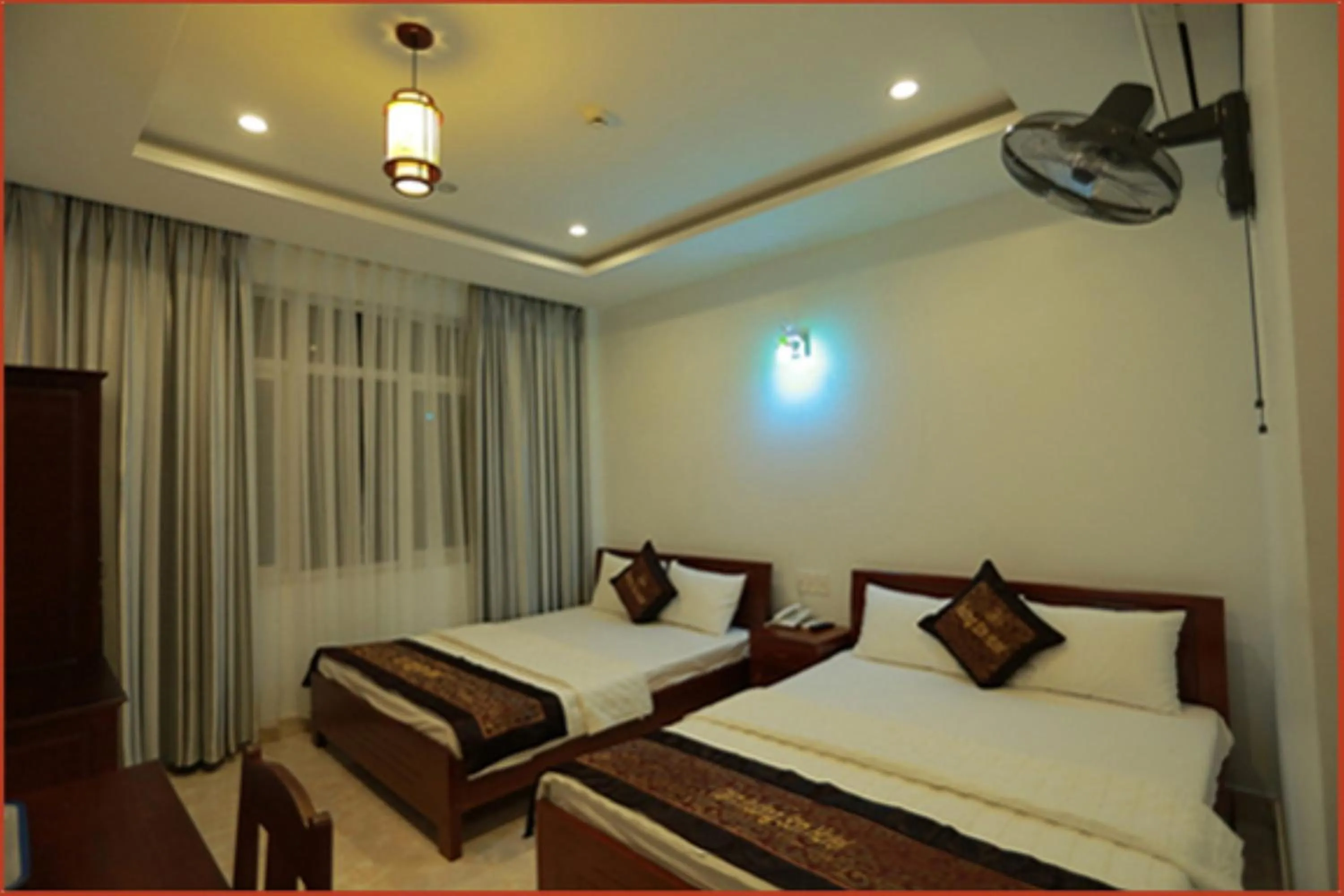 Bedroom, Bed in Tan Truong Son Hotel