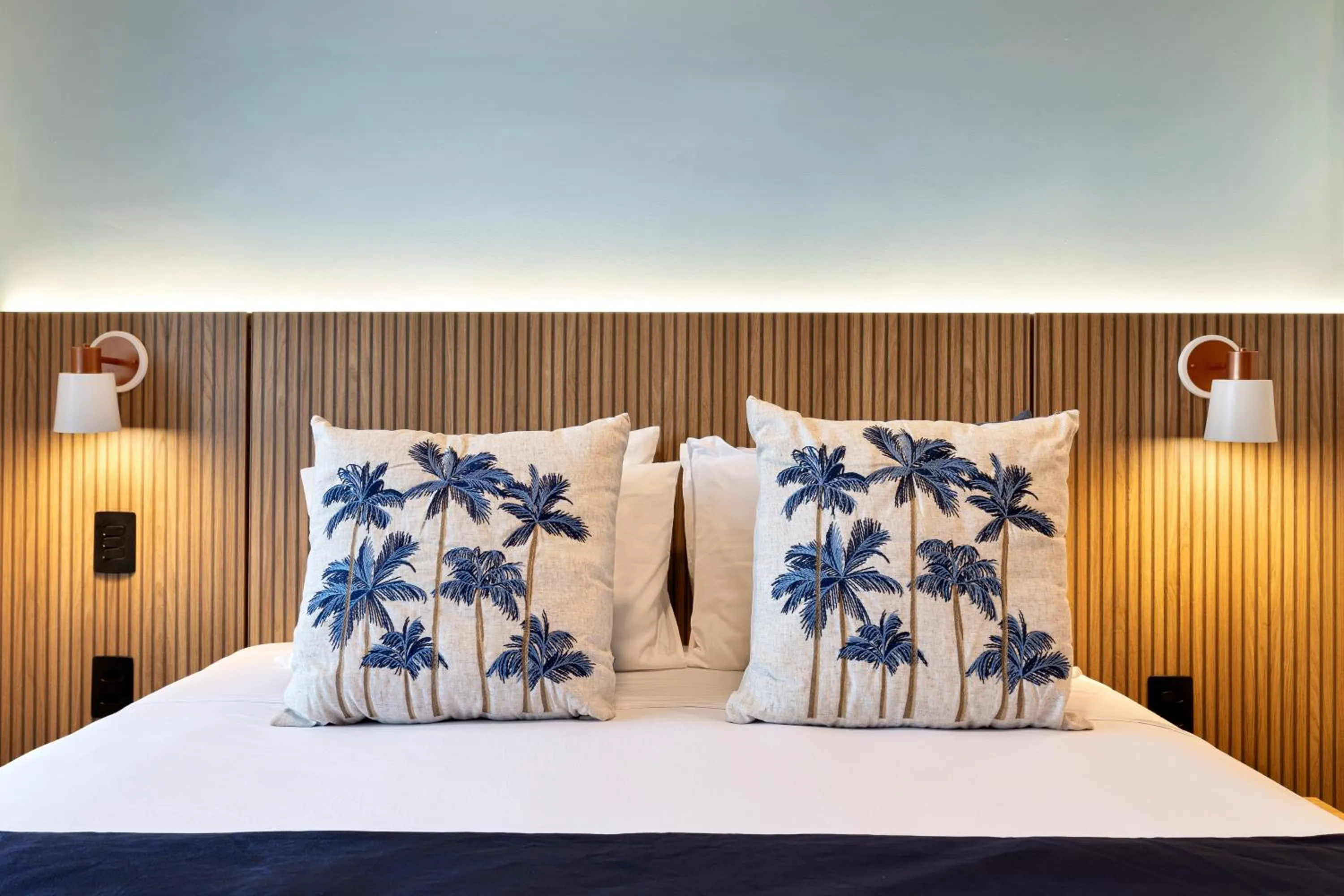 Superior Queen Room with Sofa Bed and Pool View - single occupancy - Non-Smoking in Wyndham Natal Pitangui Praia