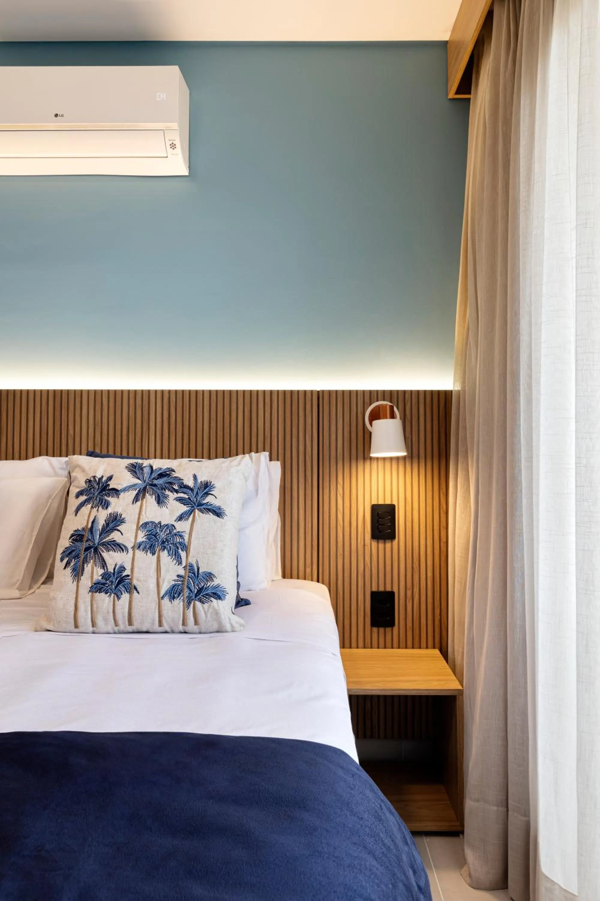 Superior QueencRoom with Courtyard View and Sofa Bed - single occupancy - Non-Smoking in Wyndham Natal Pitangui Praia