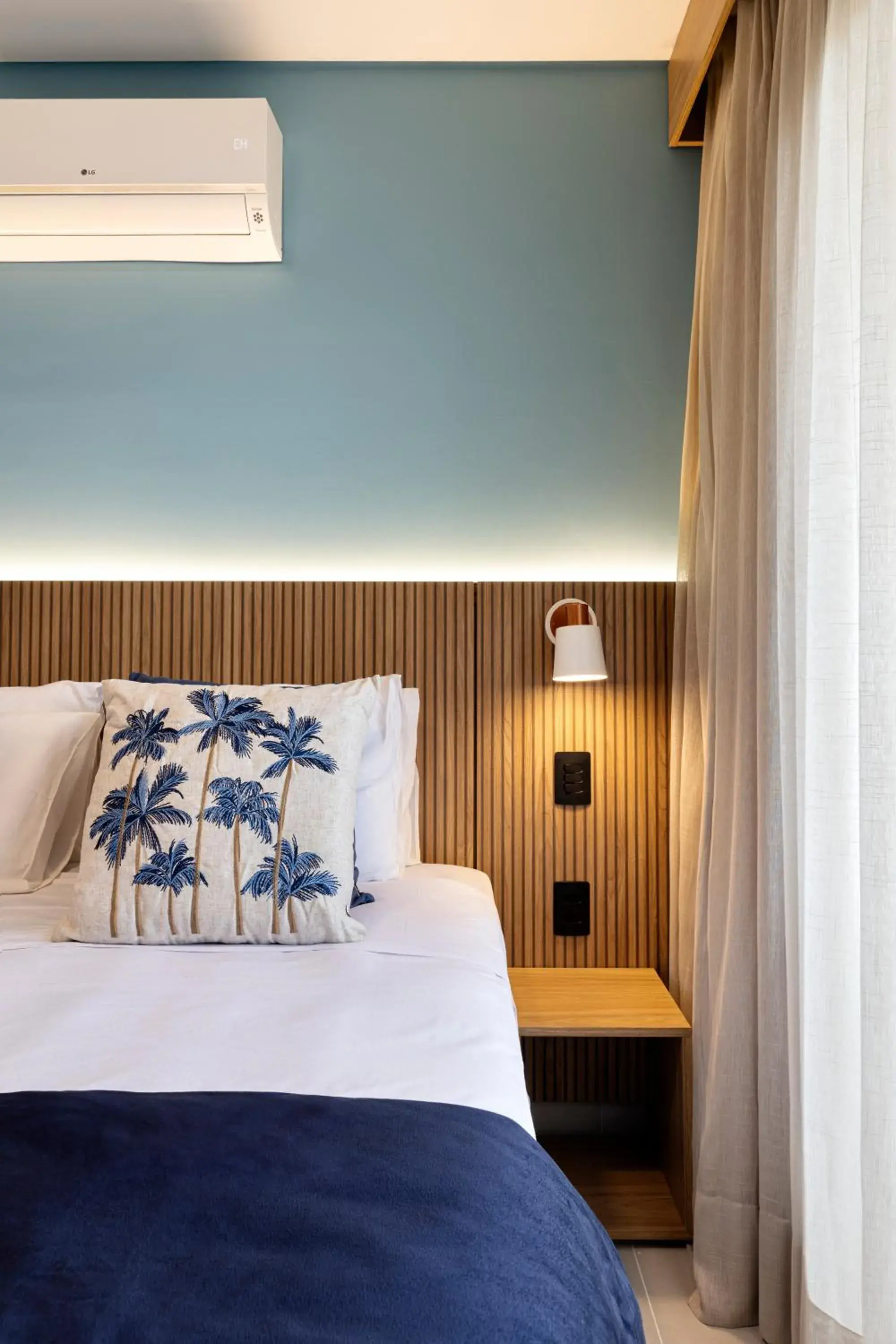 Superior QueencRoom with Courtyard View and Sofa Bed - single occupancy - Non-Smoking in Wyndham Natal Pitangui Praia Superior QueencRoom with Courtyard View and Sofa Bed - single occupancy - Non-Smoking in Wyndham Natal Pitangui Praia