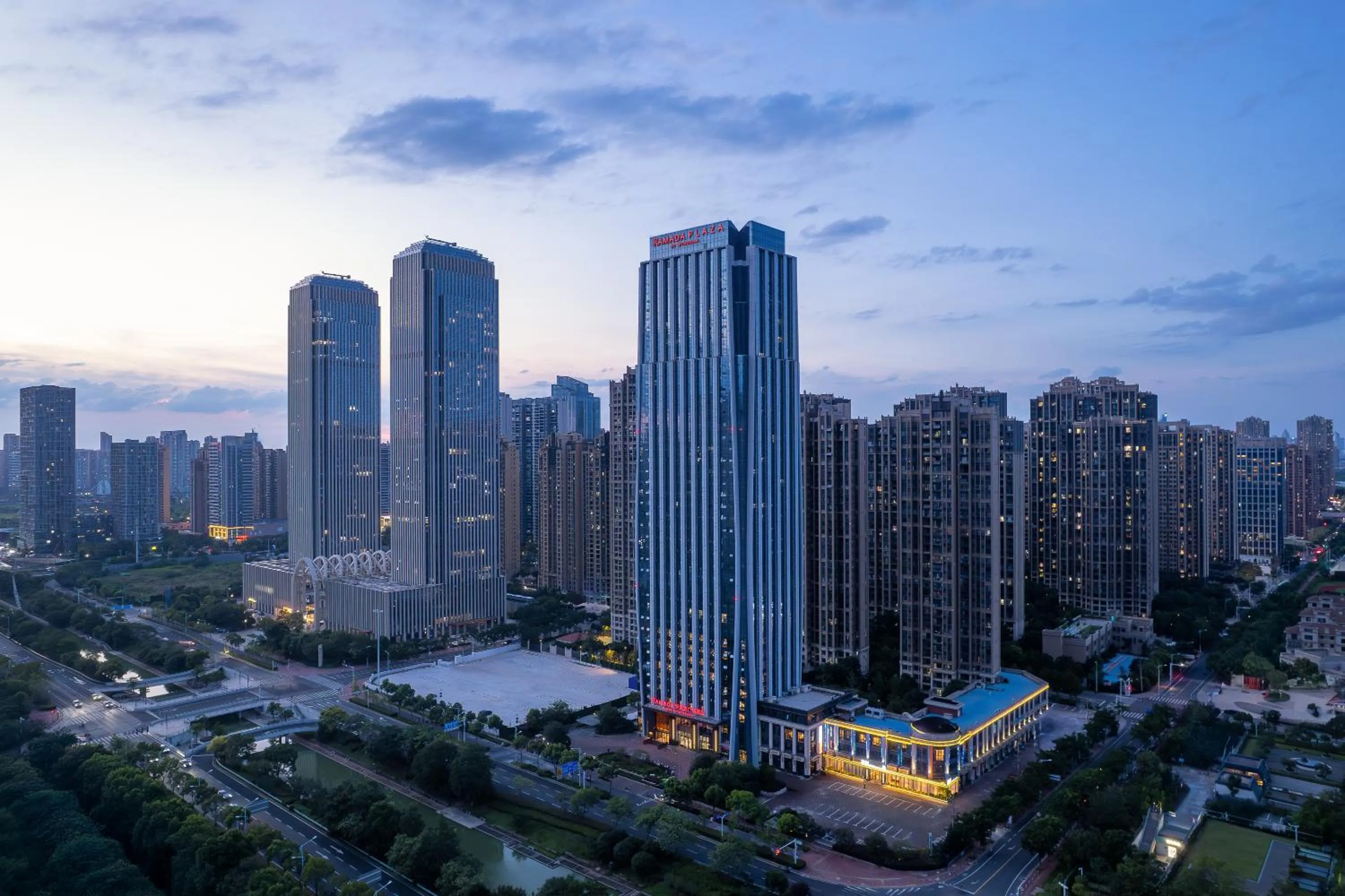 Ramada Plaza By Wyndham Wuhan Hanyang