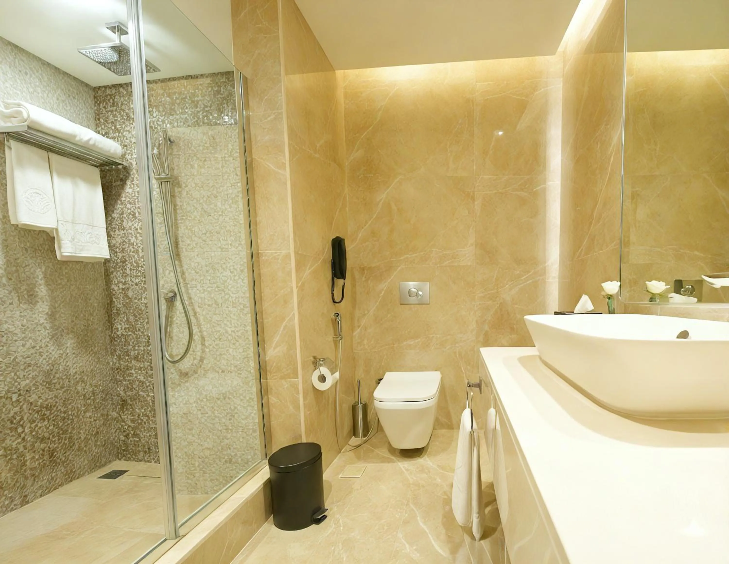 Guest Room Twin Bed in Edge Riyadh Al Rabie