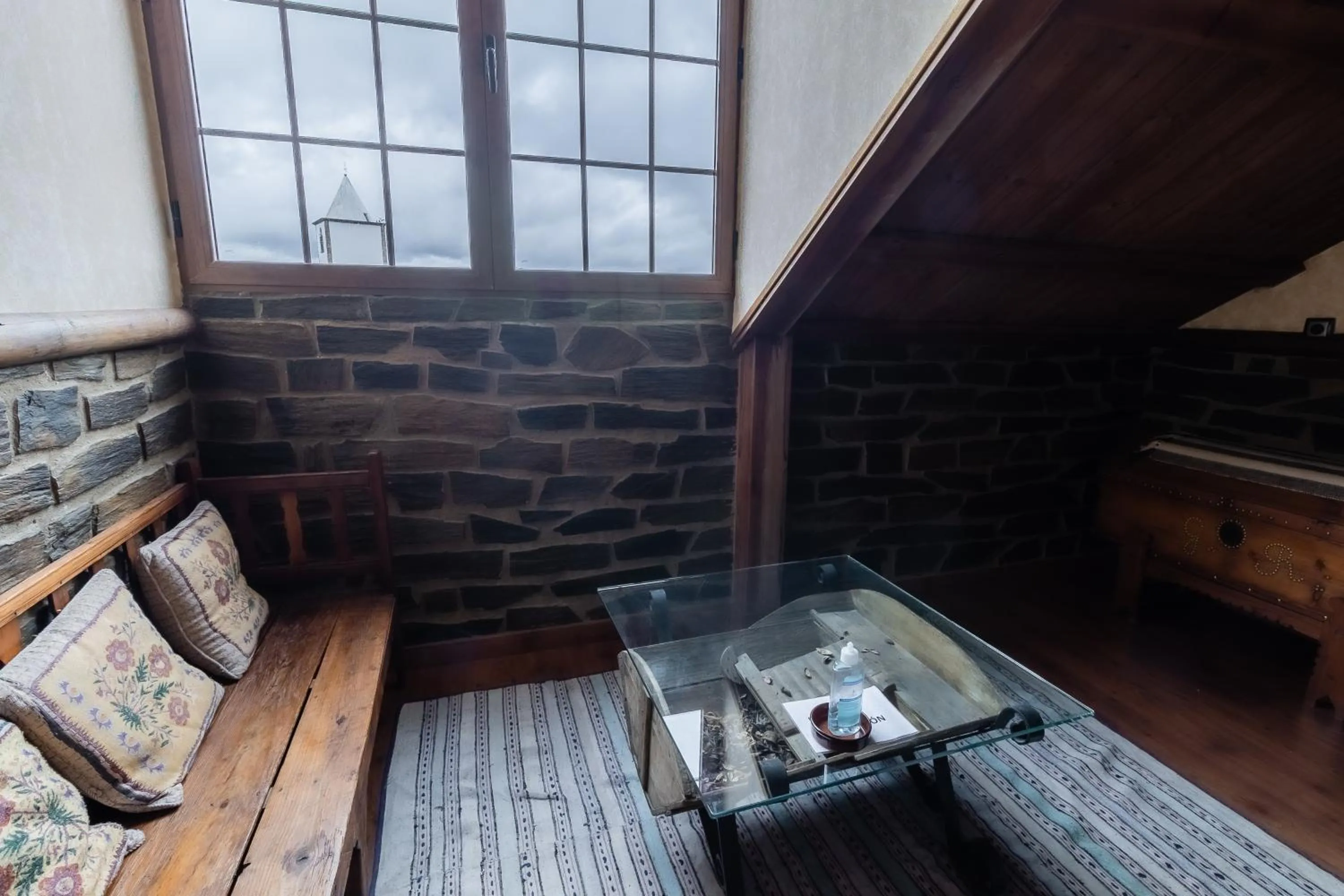 Living room in Hotel Rural El Labriego by Vivere Stays