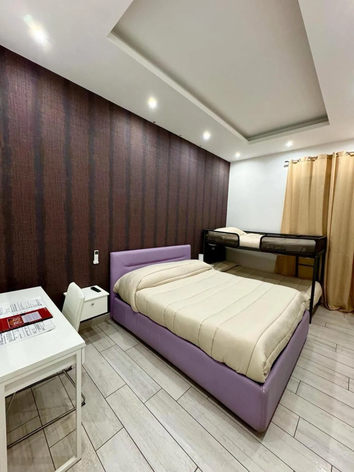 Bed in Beatrice Home