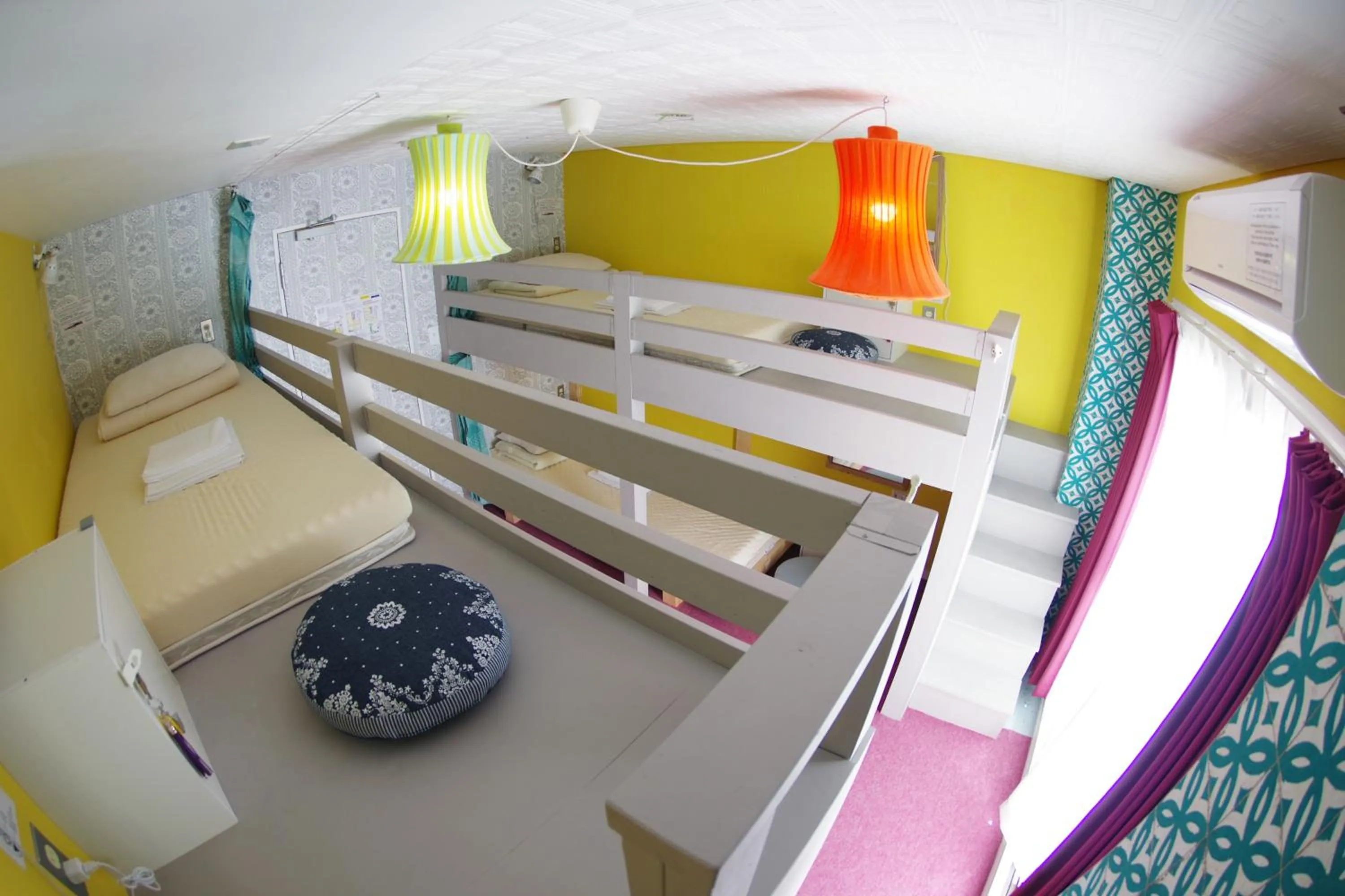 Photo of the whole room, Bed in Ten to Sen Guesthouse