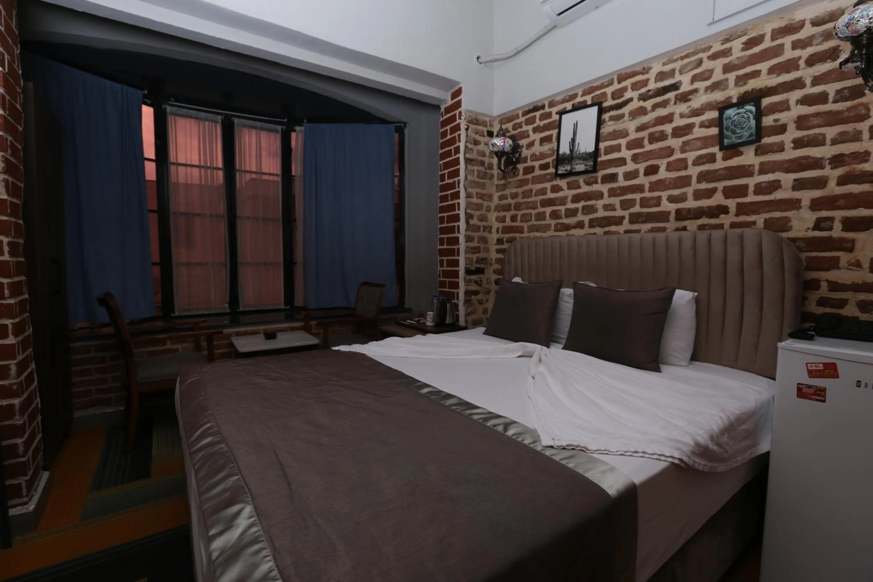 Bed in Sur Central OTEL