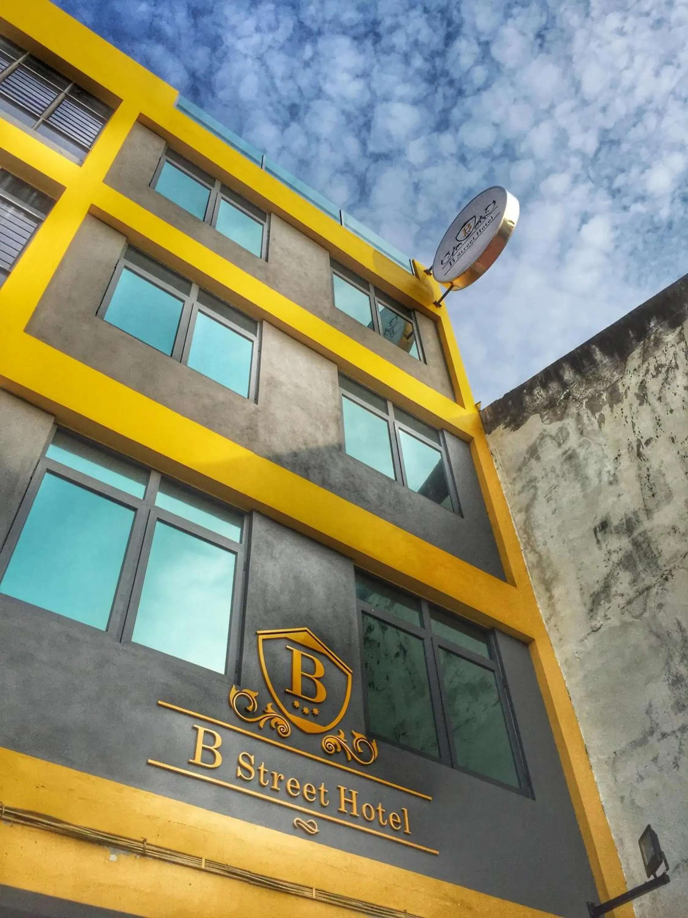 Property building in B Street Hotel Property building in B Street Hotel