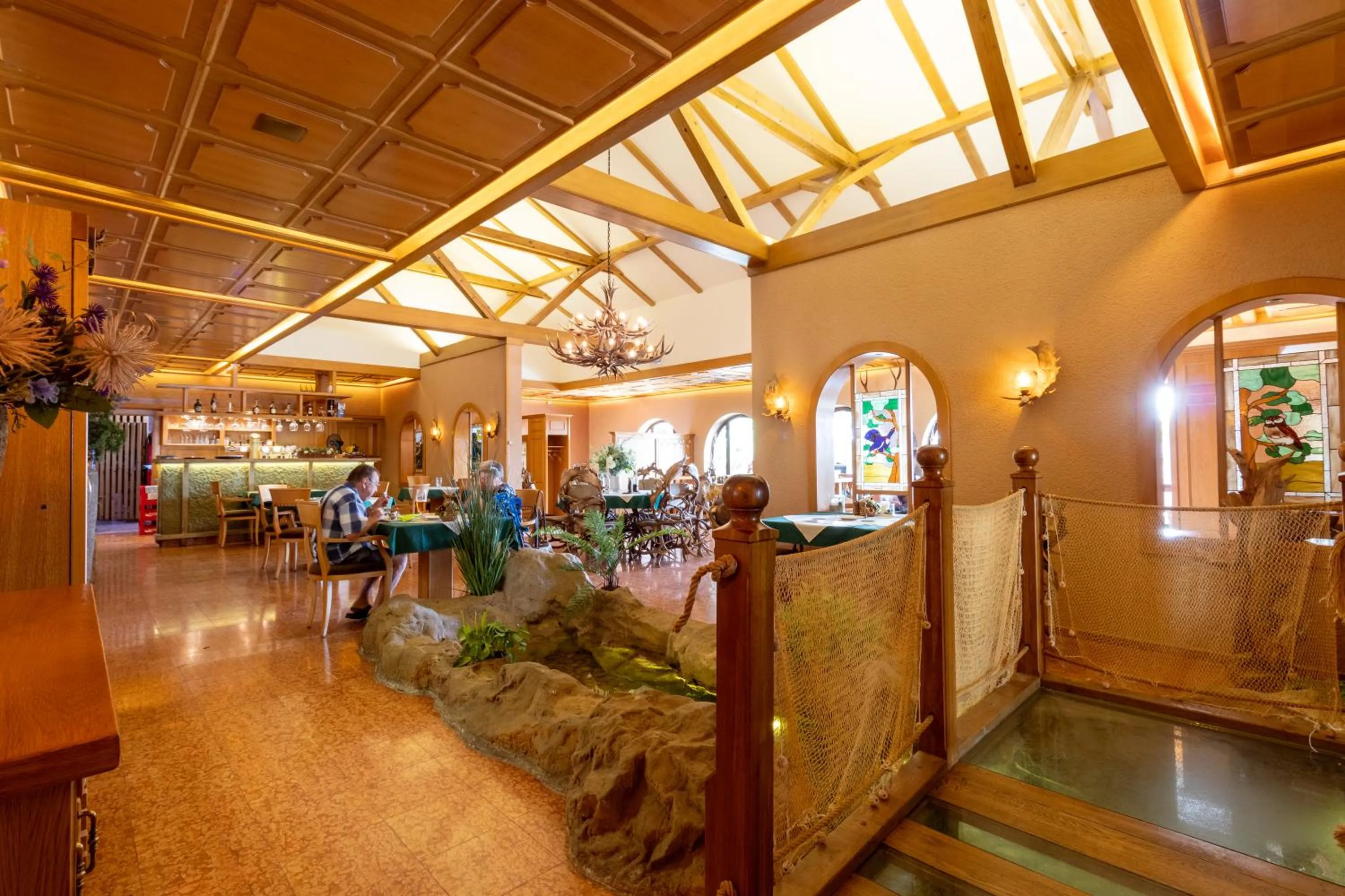 Restaurant/places to eat in Hotel resort Lovecká bašta Strakonice