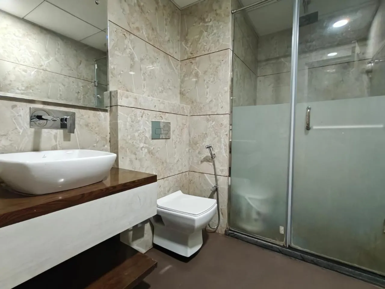 Hotel Kashmir Residency By Maa Sukrala Hotels and Resorts