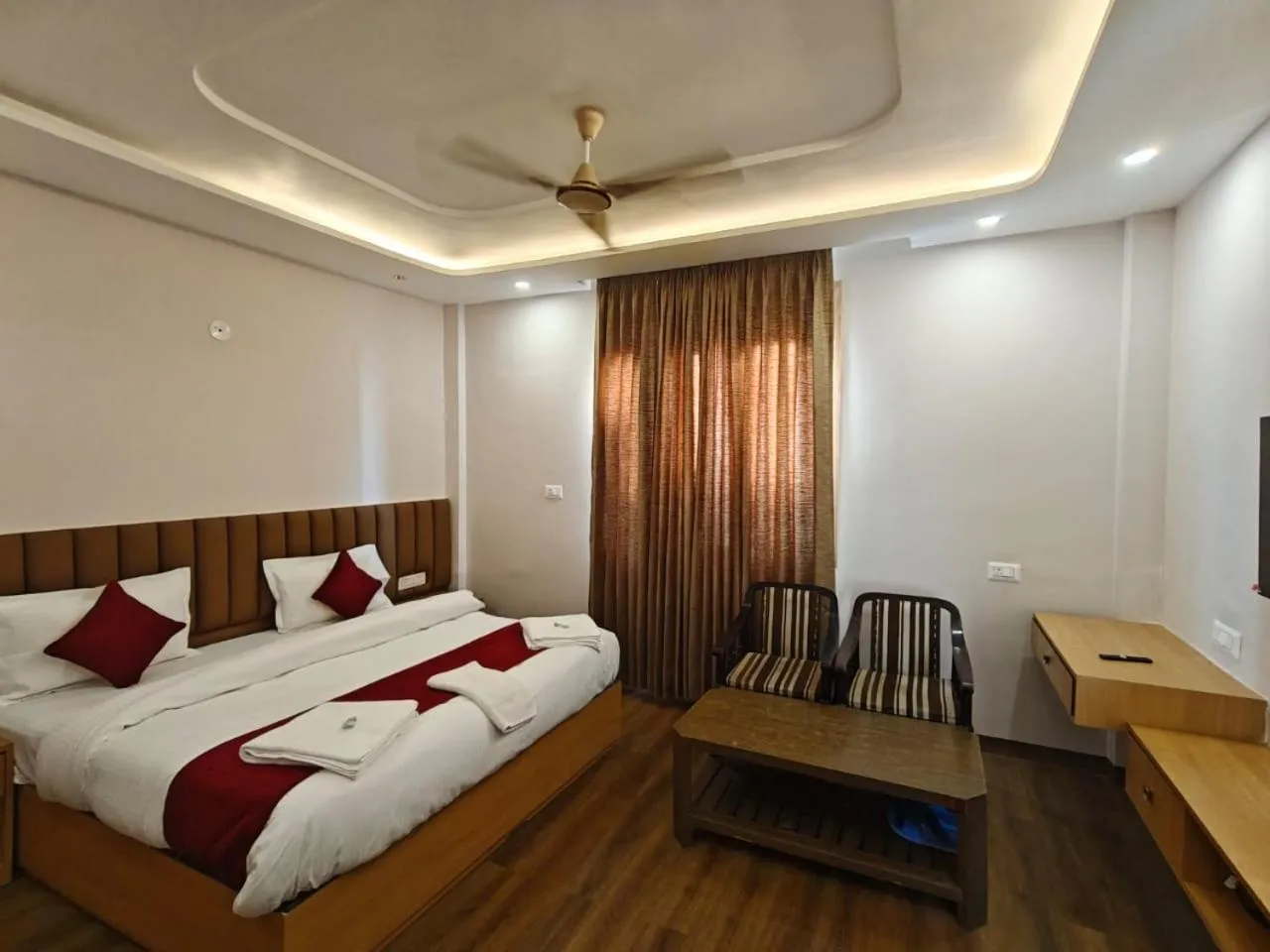 Bed in Hotel Kashmir Residency By Maa Sukrala Hotels and Resorts