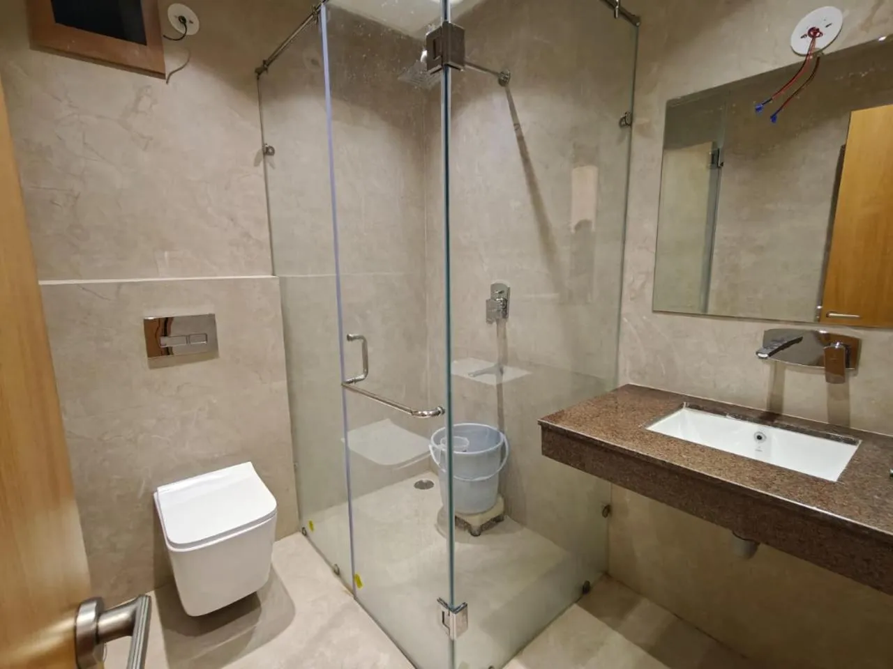 Hotel Kashmir Residency By Maa Sukrala Hotels and Resorts