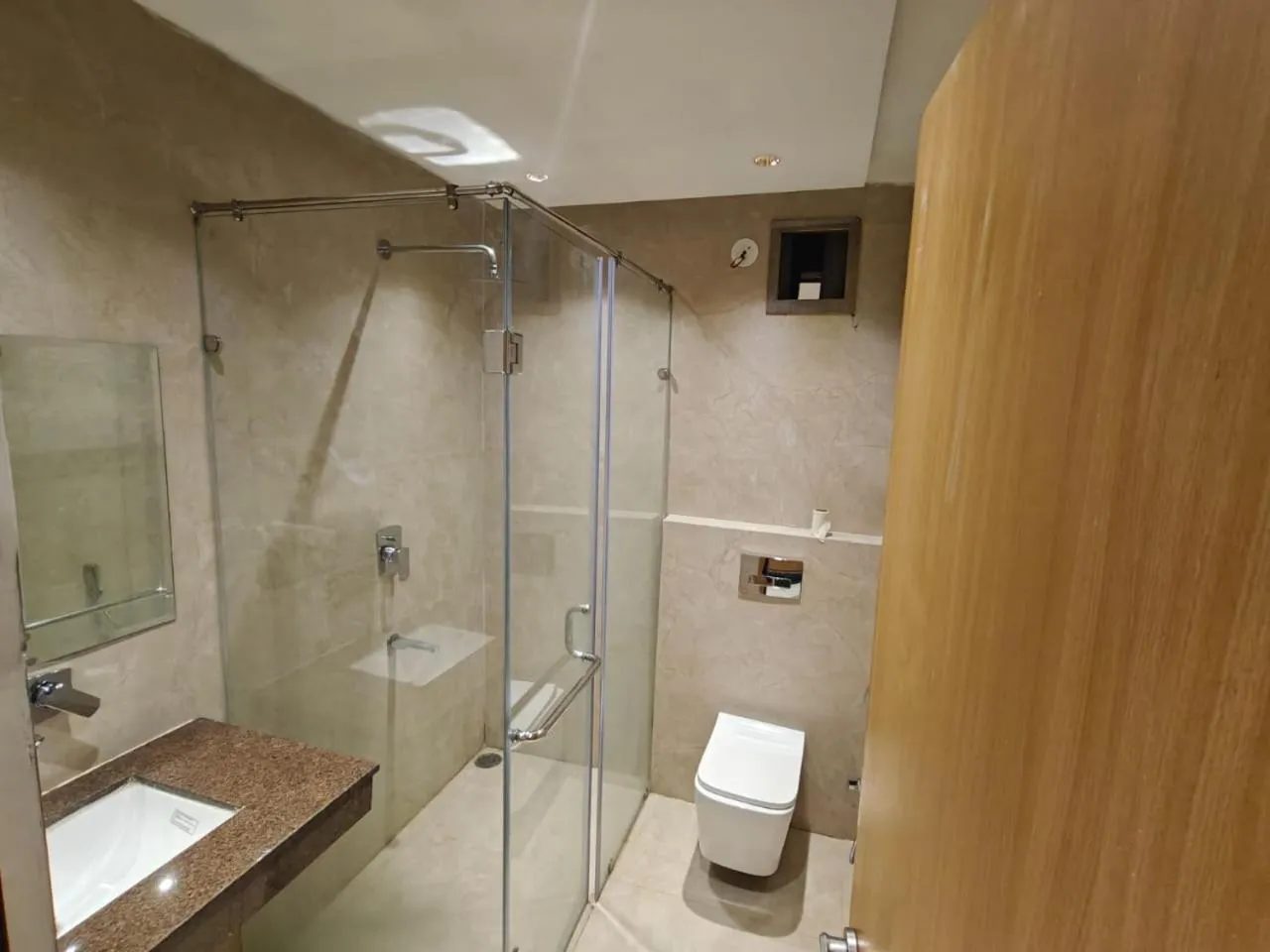Hotel Kashmir Residency By Maa Sukrala Hotels and Resorts
