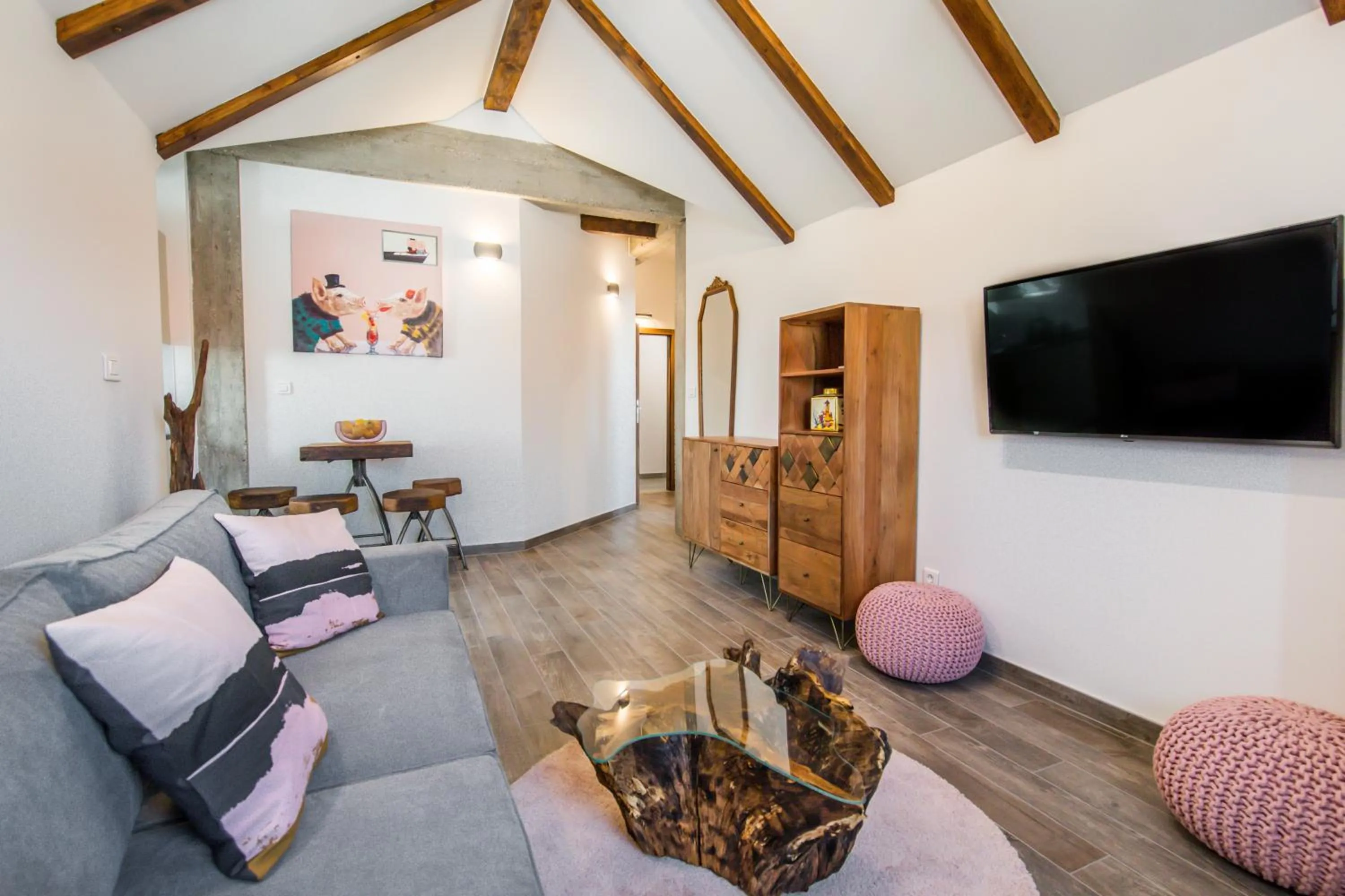 TV and multimedia in Tara Garden